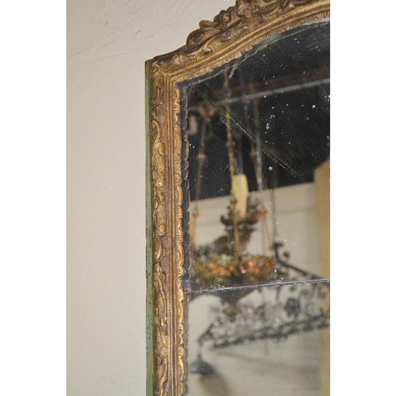 Régence 18th Century French Regence Parcel Gilt Mirror