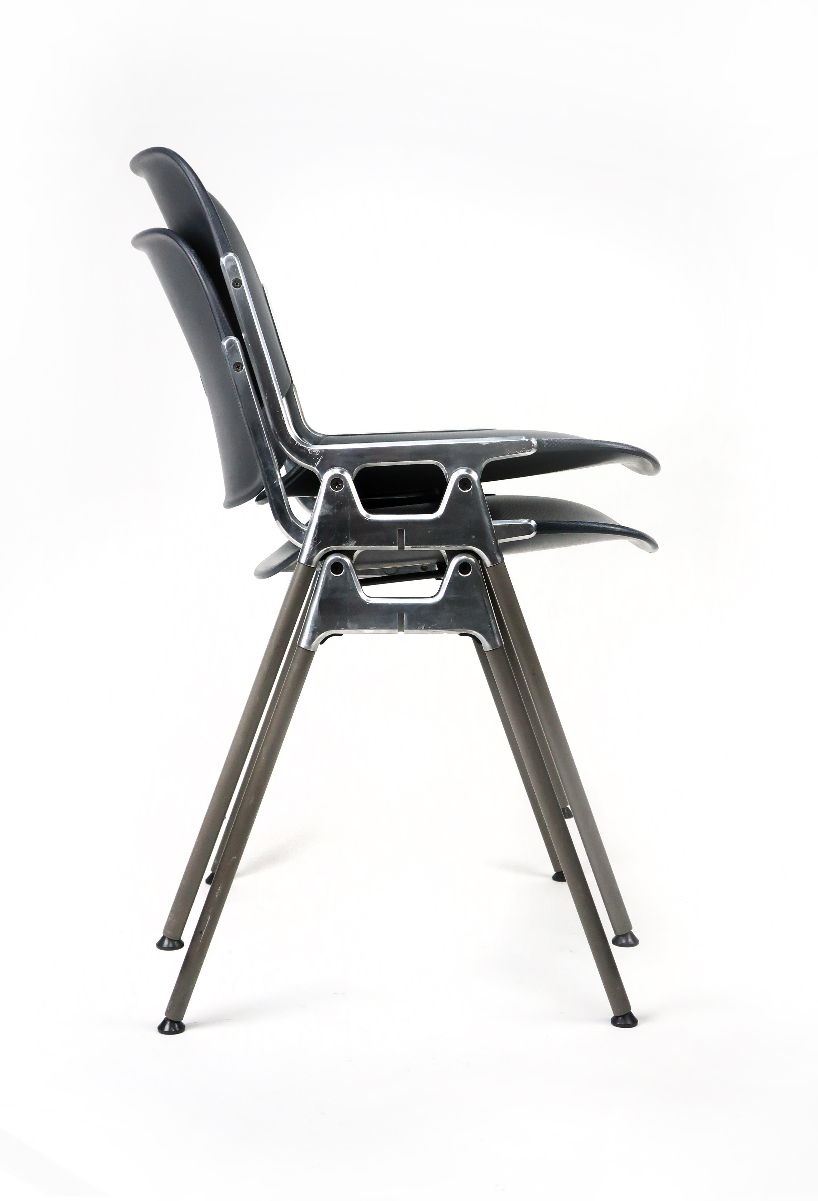 Mid-Century Modern Pair of Italian Modern Castelli DSC 106 Chairs by Giancarlo Piretti