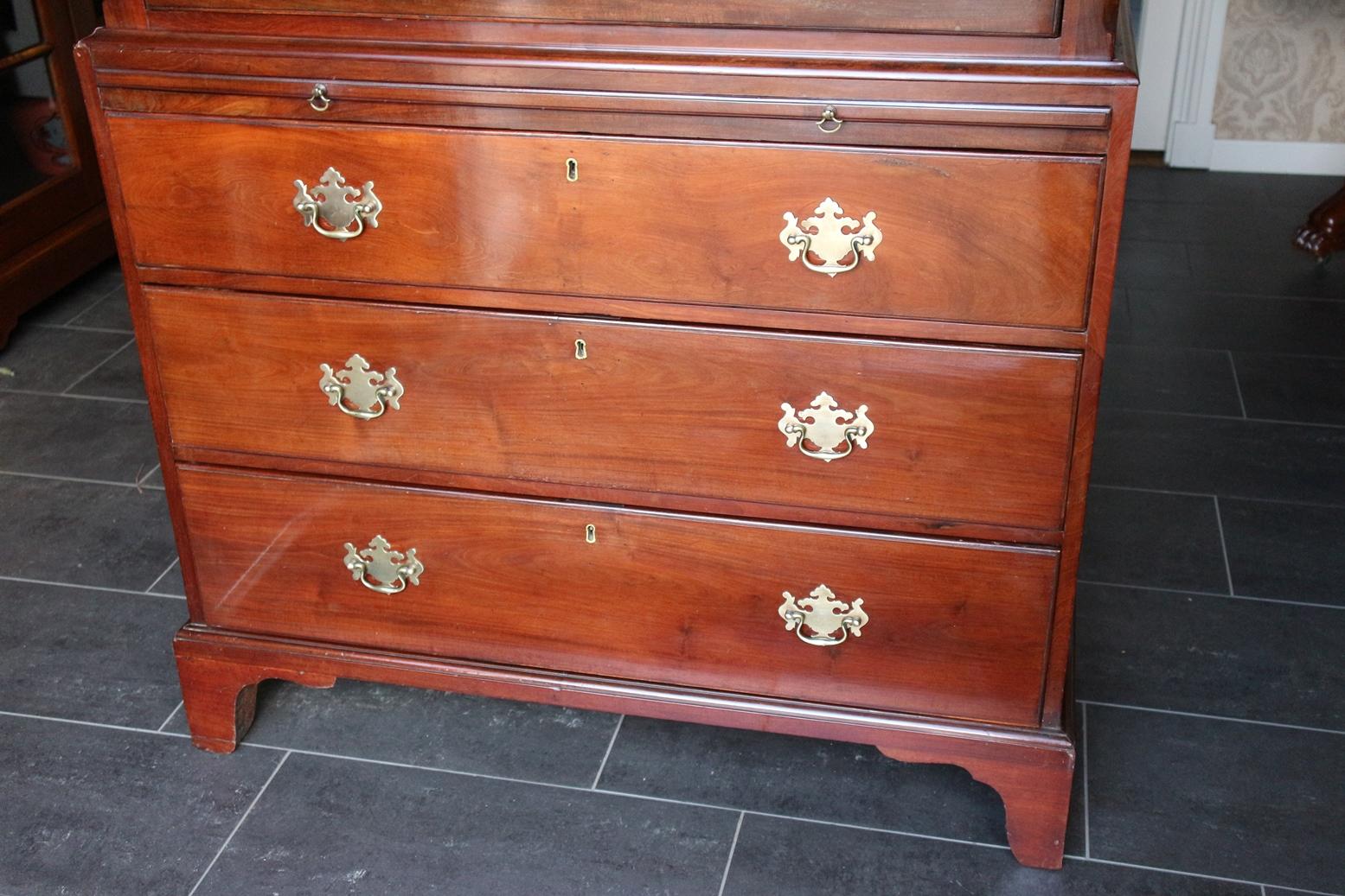 georgian chest of drawers