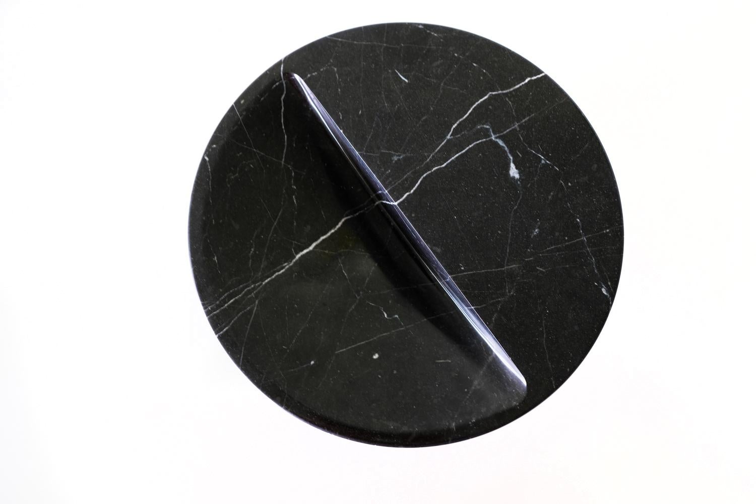 black marble round tray