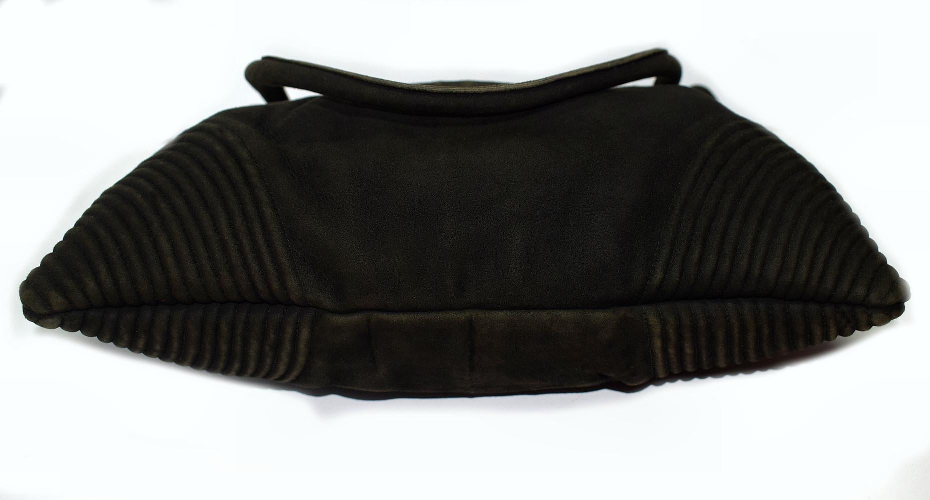 1930s Art Deco French Suede Hand Bag In Good Condition In Devon, England