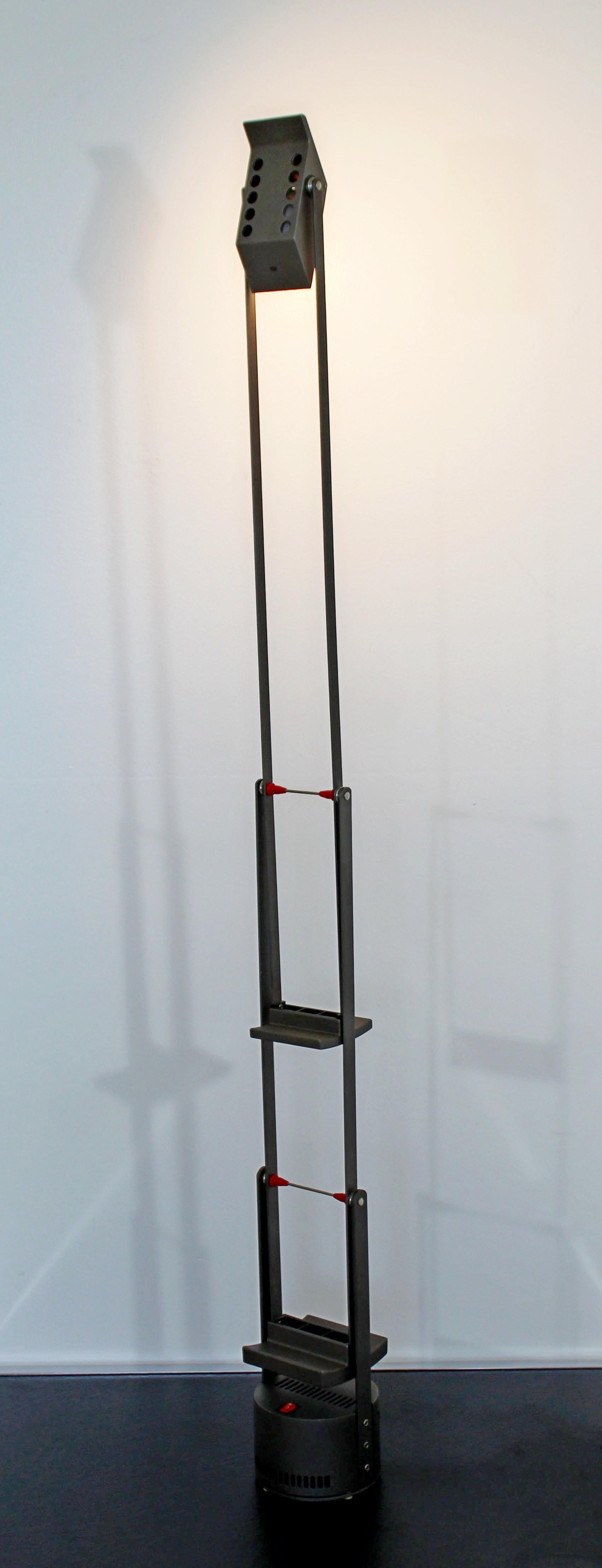 Italian Mid-Century Modern Tizio Metal Table Lamp Richard Sapper Artemide 1970s, Italy