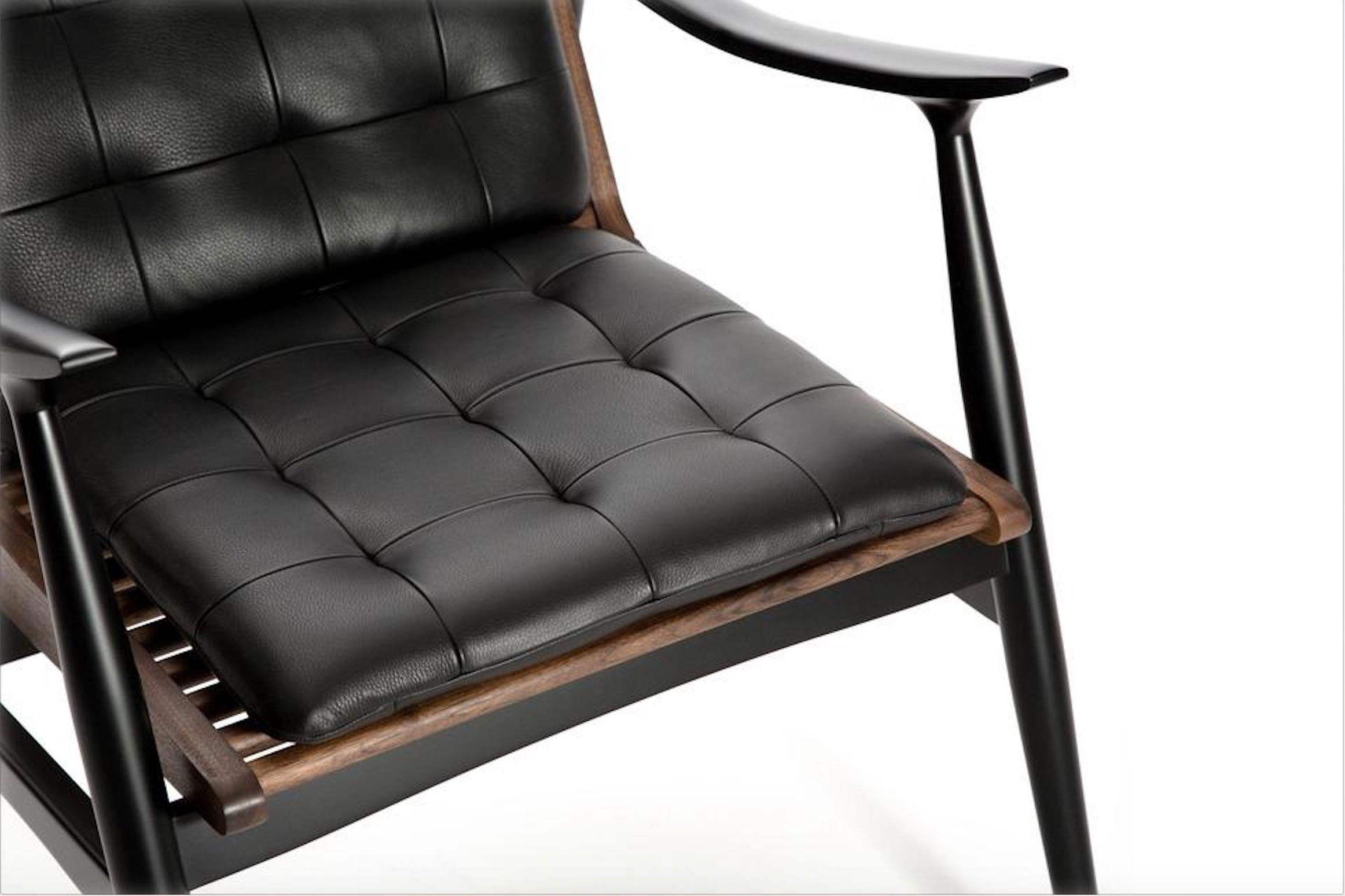 Mid-Century moderno Poltrona Atra, Noce e Mogano con imbottiture in pelle di Atra in vendita