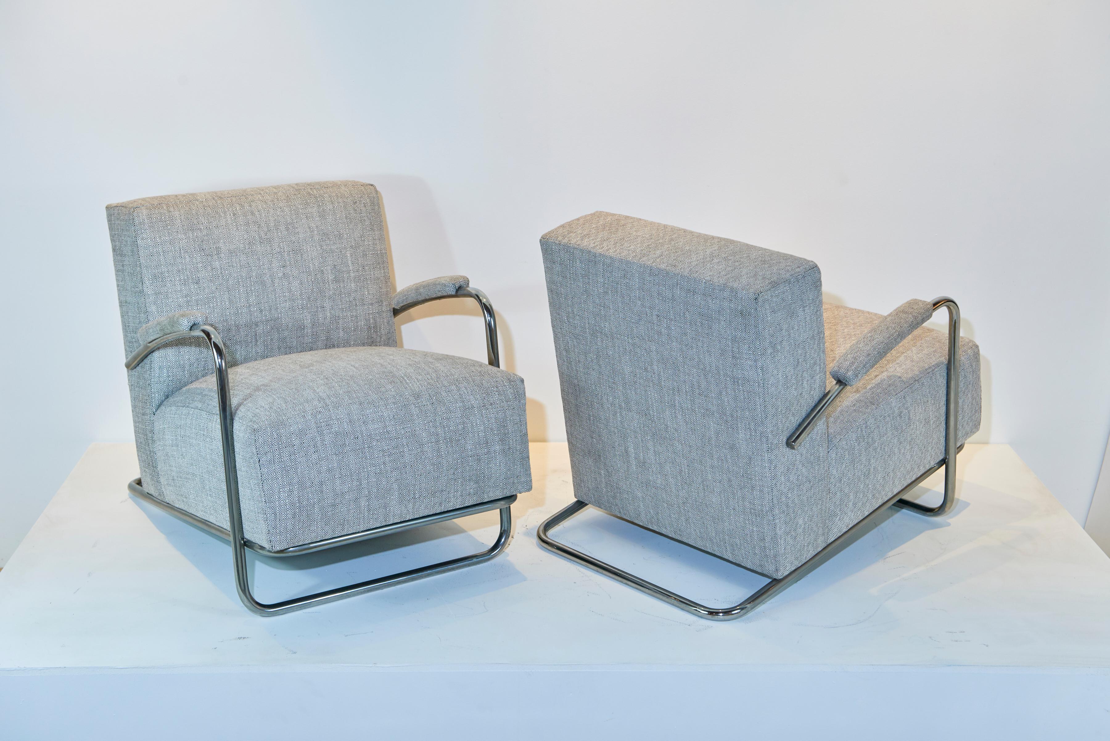 Louis Sognot Chrome Lounge Chairs In Excellent Condition For Sale In Los Angeles, CA