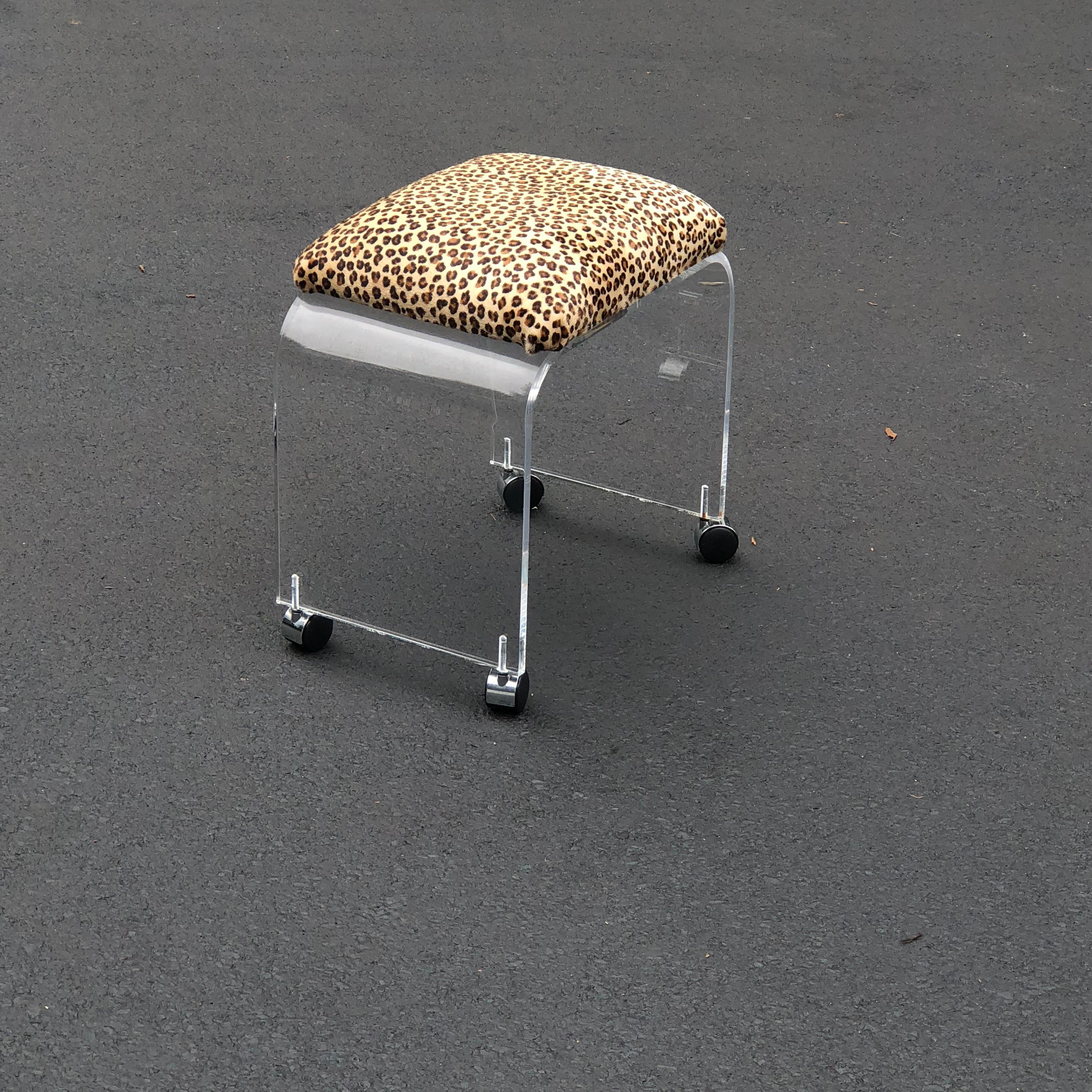 cheetah stool