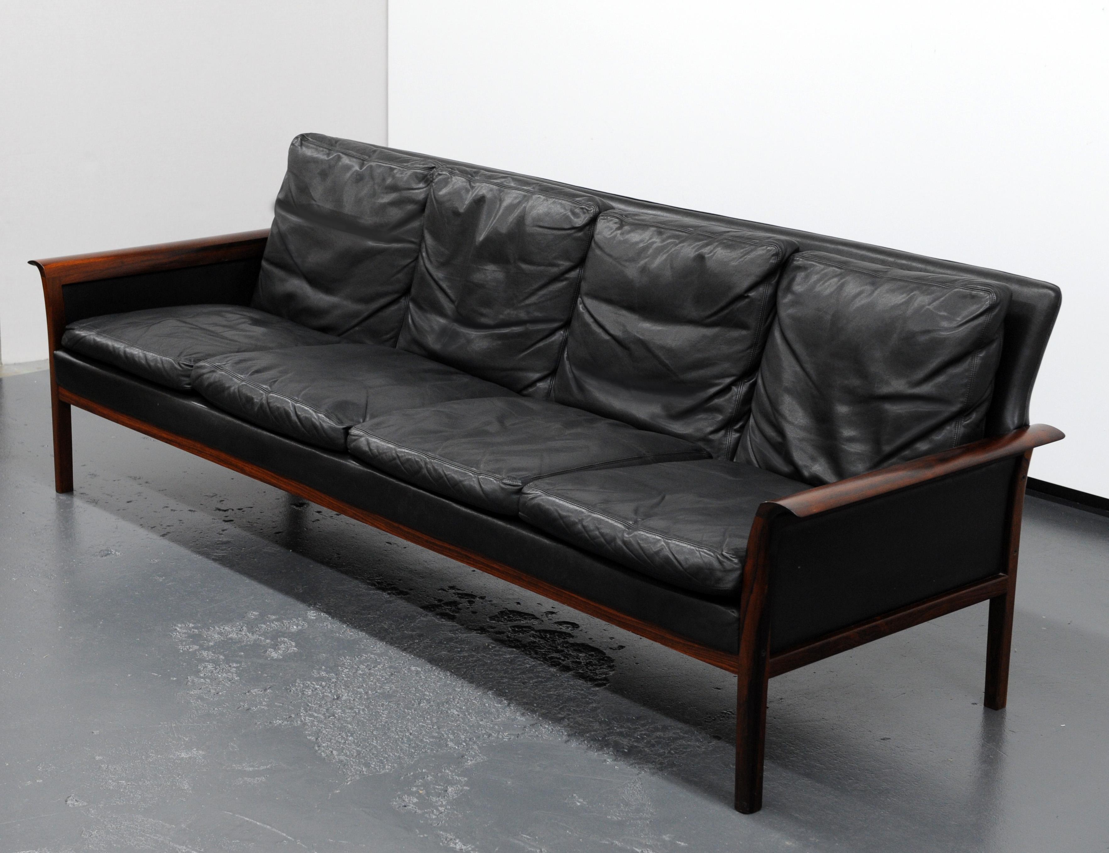 Mid-Century Modern Four-Seat Sofa in Rosewood and Black Leather by Hans Olsen for Vatne, Norway