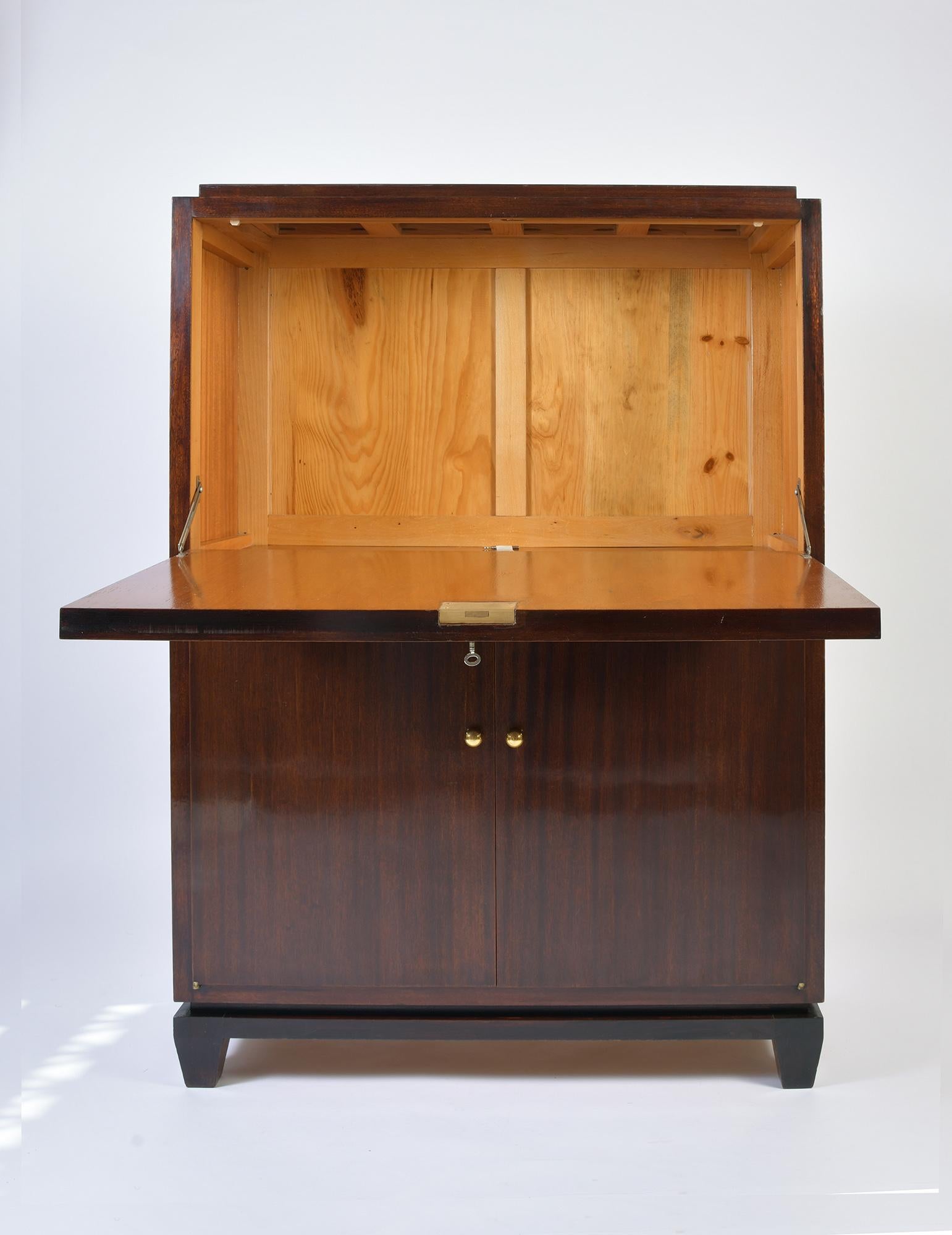 Art Deco Mahogany Bar or Secretaire Cabinet In Good Condition In London, GB