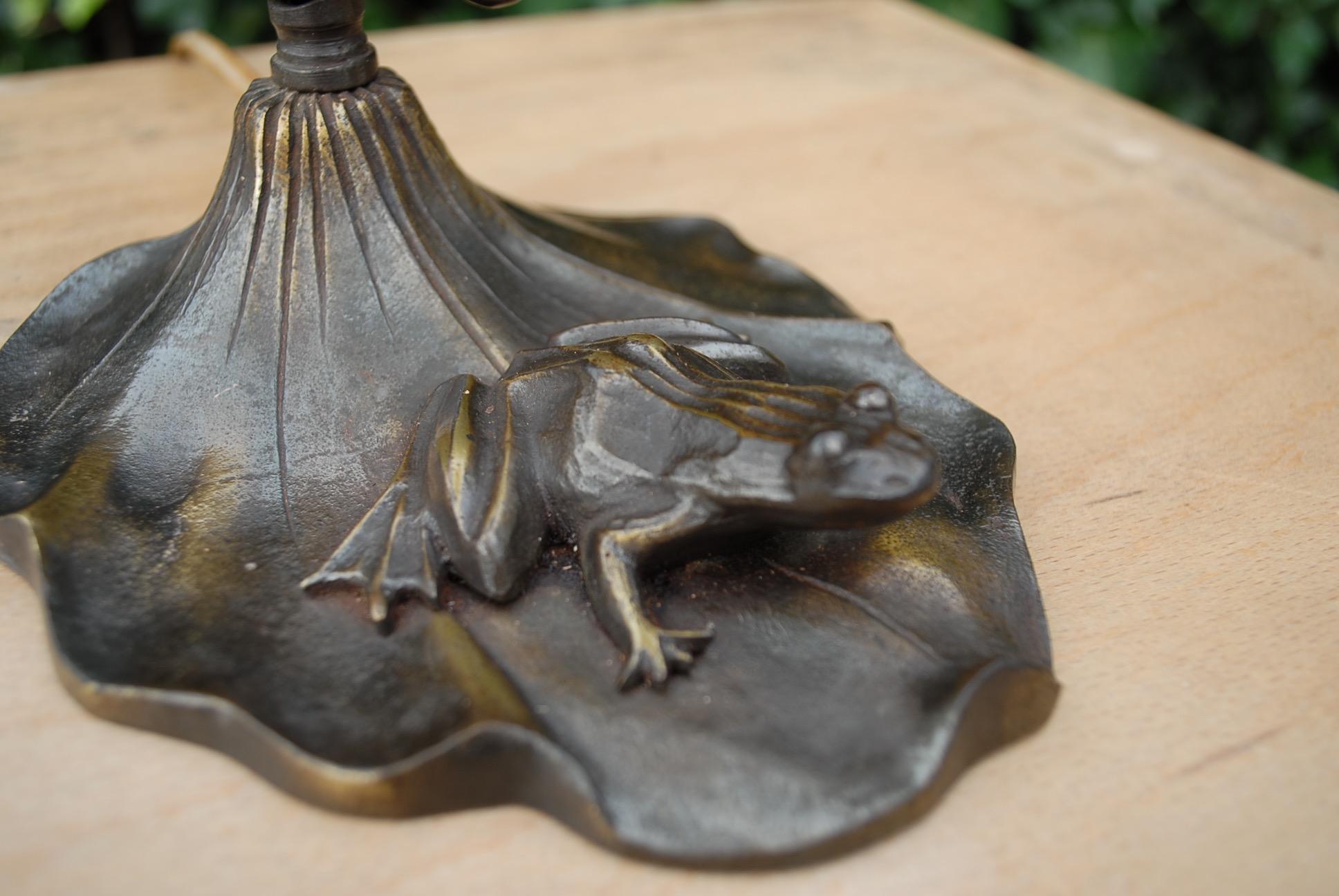 Austrian Highly Decorative & Artistic Table Desk Lamp w Bronze Frog Sculpture & Butterfly