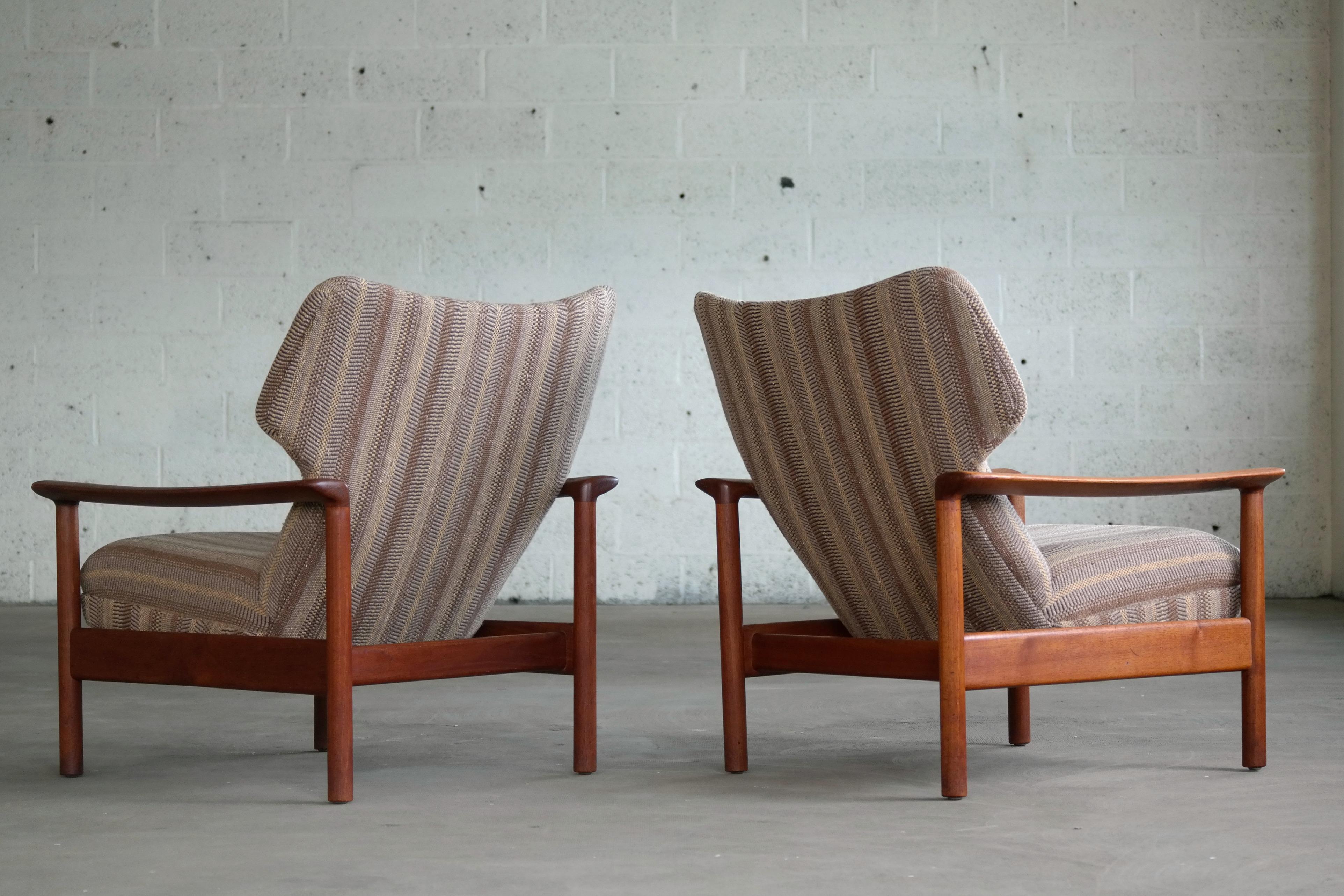 Pair of Danish Midcentury Easy Chairs in Teak In Excellent Condition In Bridgeport, CT