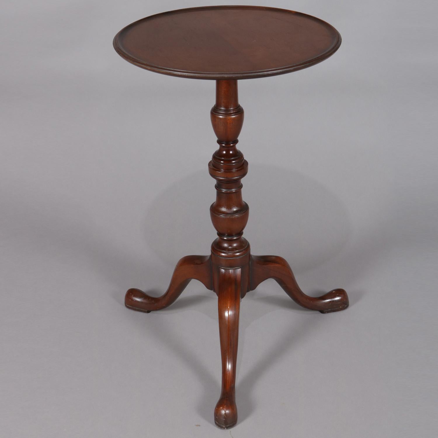 Vintage Queen Anne Mahogany Tripod Side Stand by Kittinger, circa 1940 In Good Condition In Big Flats, NY