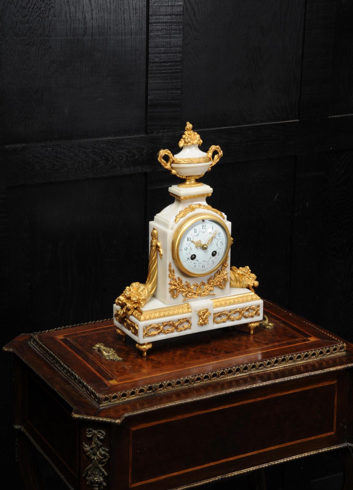Antique French White Marble and Ormolu Boudoir Clock In Excellent Condition In Belper, Derbyshire