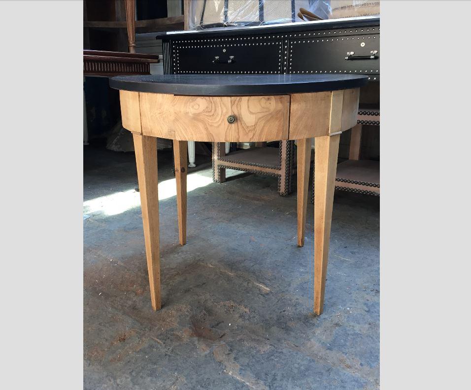 Mid-Century Modern Oak Table with Black Lacquered Top from 1950s In Excellent Condition For Sale In Florence, IT