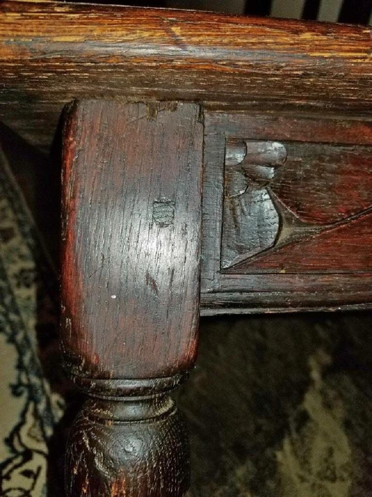 16th Century Renaissance Carved Spanish Oak Stool In Good Condition In Dallas, TX