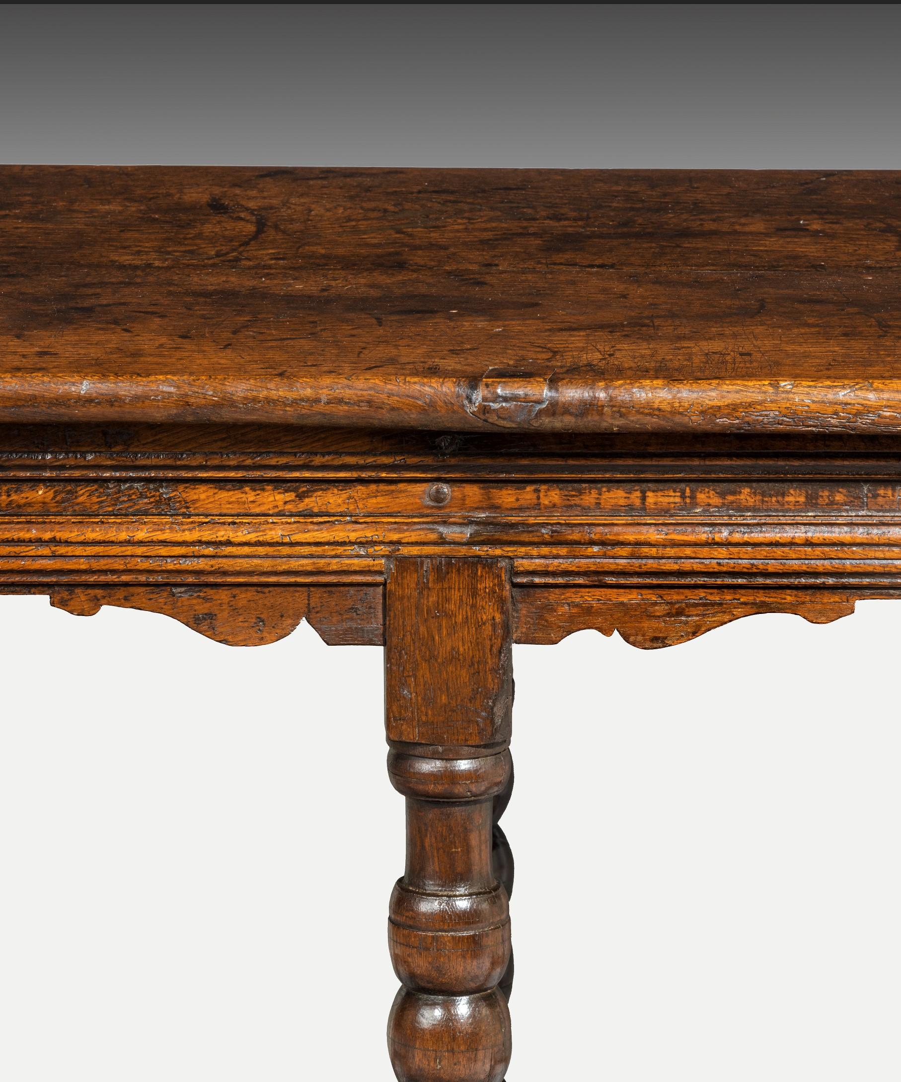 Late 17th Century Oak Hall Table In Good Condition In London, GB