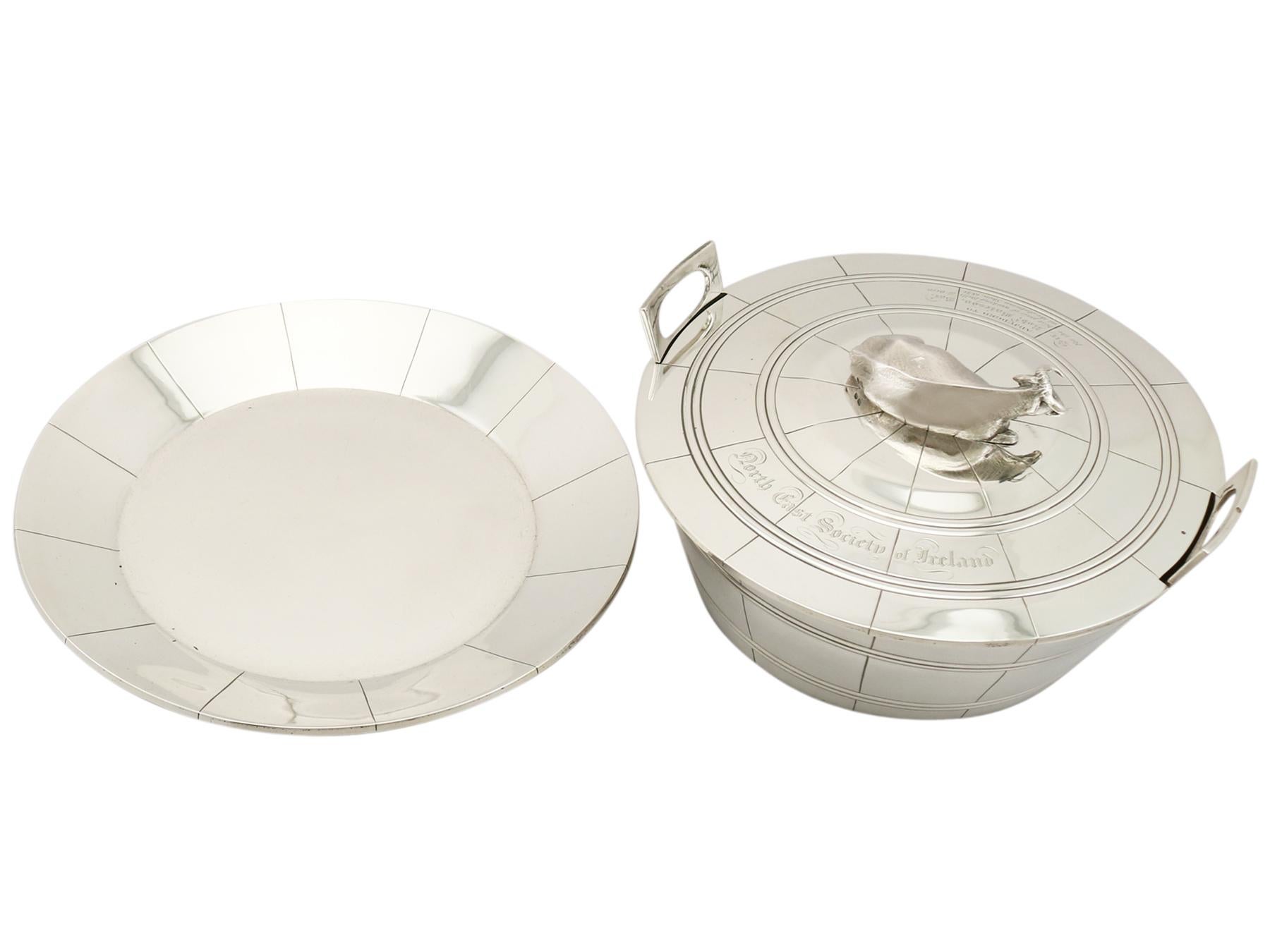Sterling Silver Butter Dish and Cover, 1830s In Excellent Condition In Jesmond, Newcastle Upon Tyne