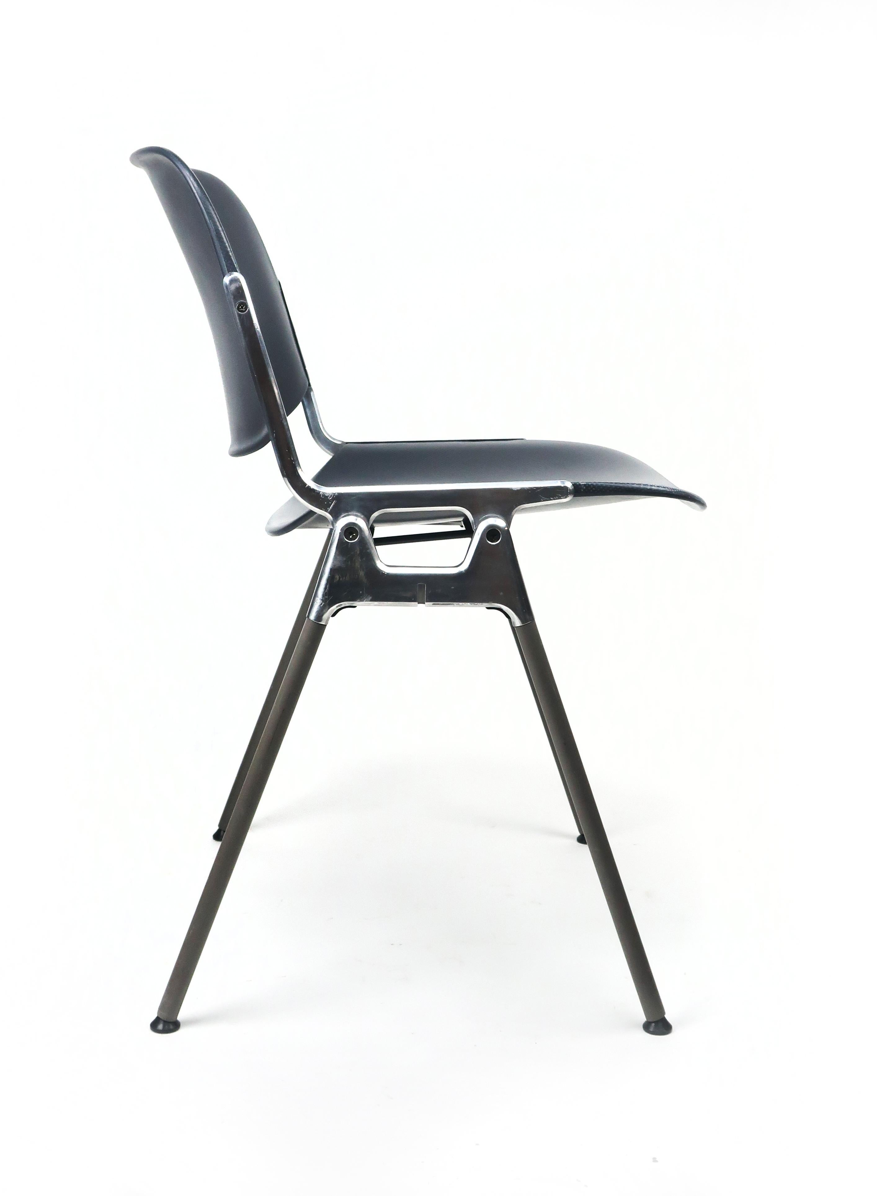 Late 20th Century Pair of Italian Modern Castelli DSC 106 Chairs by Giancarlo Piretti