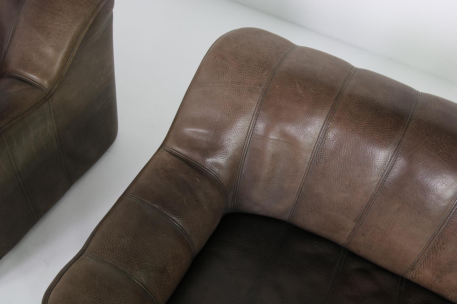 Pair of 1970s Vintage De Sede DS 44 Two-Seat Buffalo Leather Sofas, Brown In Good Condition In Hamminkeln, DE