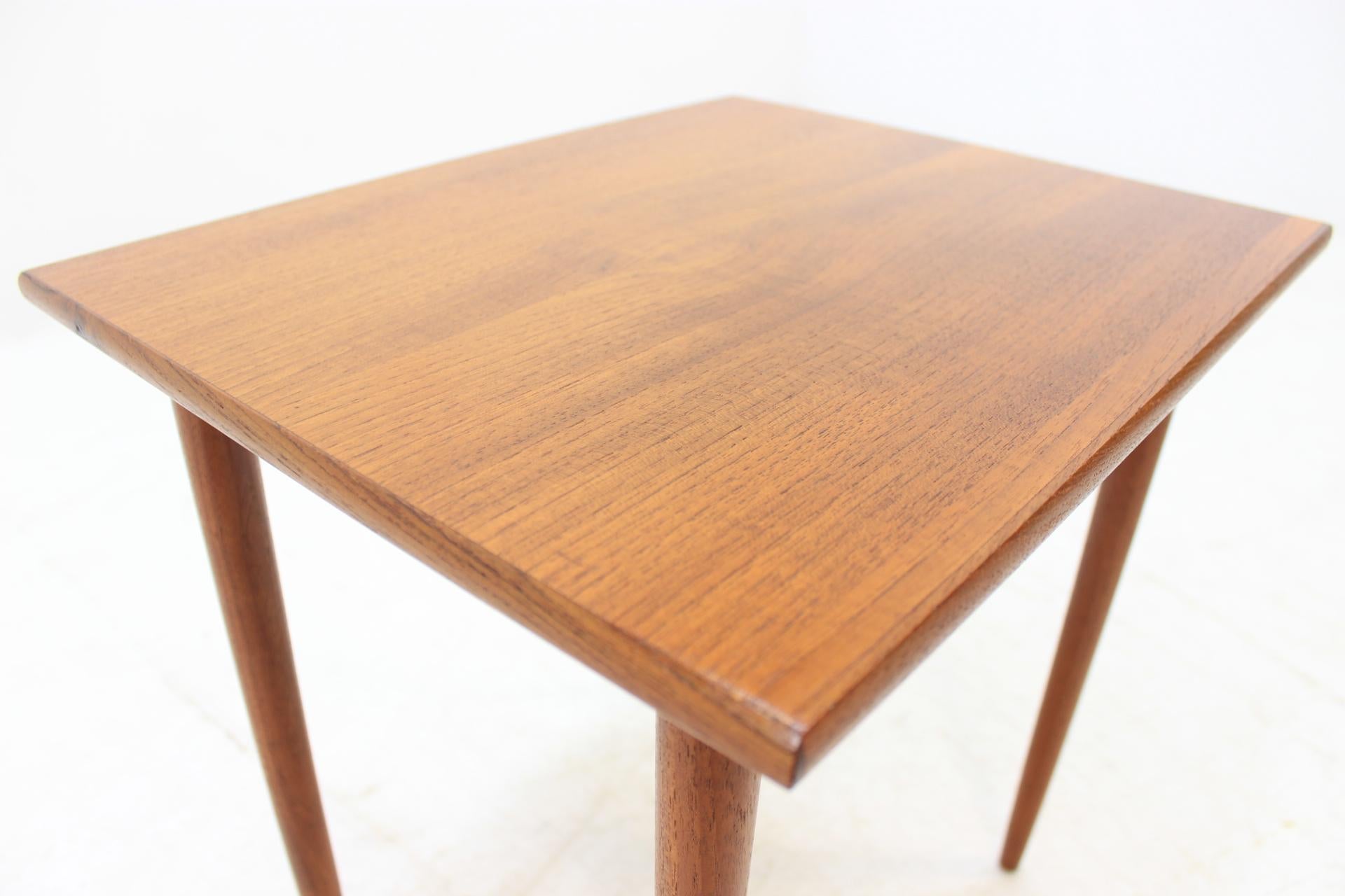 Midcentury Single Nesting Table, Denmark, 1960s In Excellent Condition For Sale In Praha, CZ