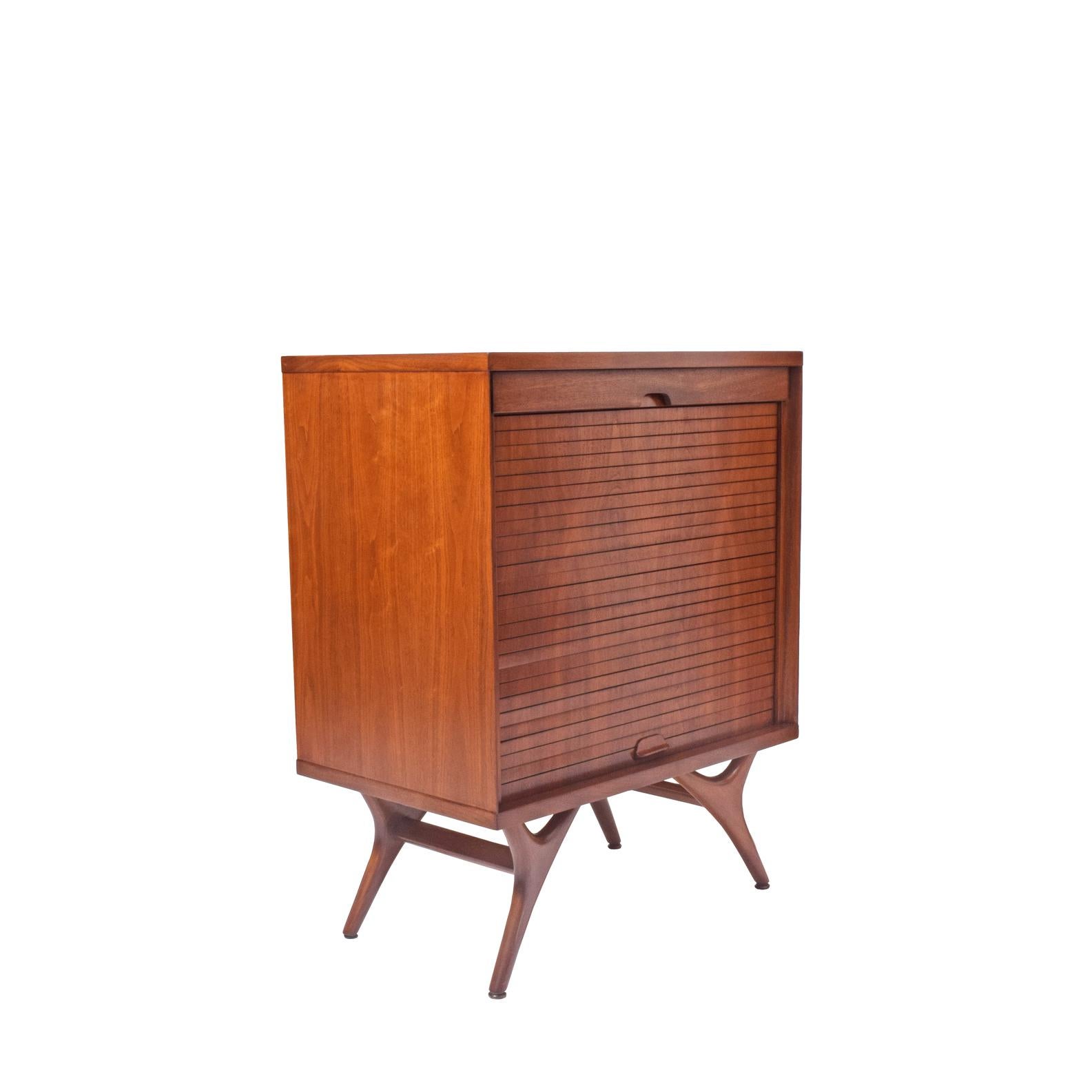 Vladimir Kagan Walnut Cabinet In Good Condition In Hudson, NY