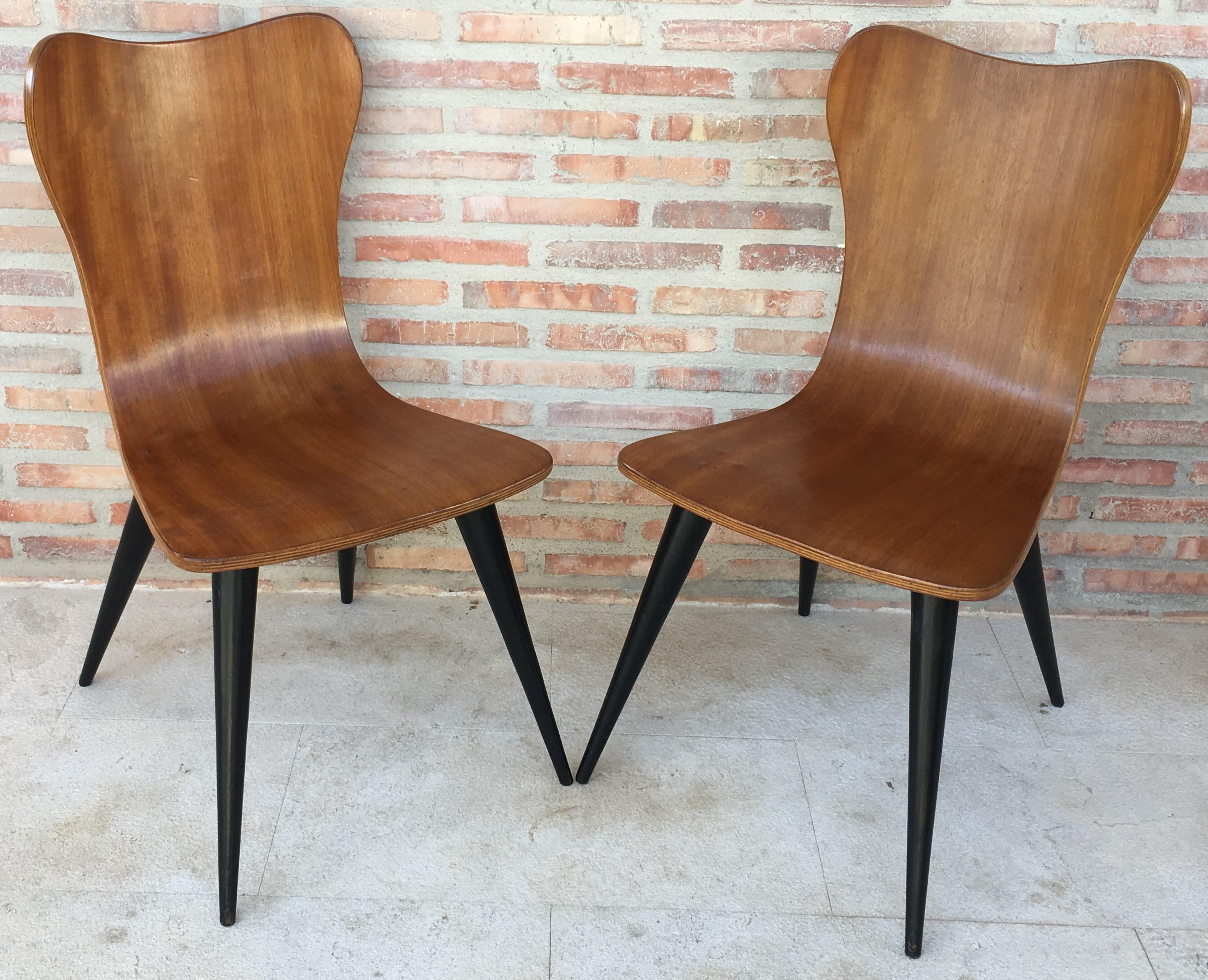 Wood Pair of Midcentury Arne Jacobsen Style Chairs with Black Tapered Legs For Sale