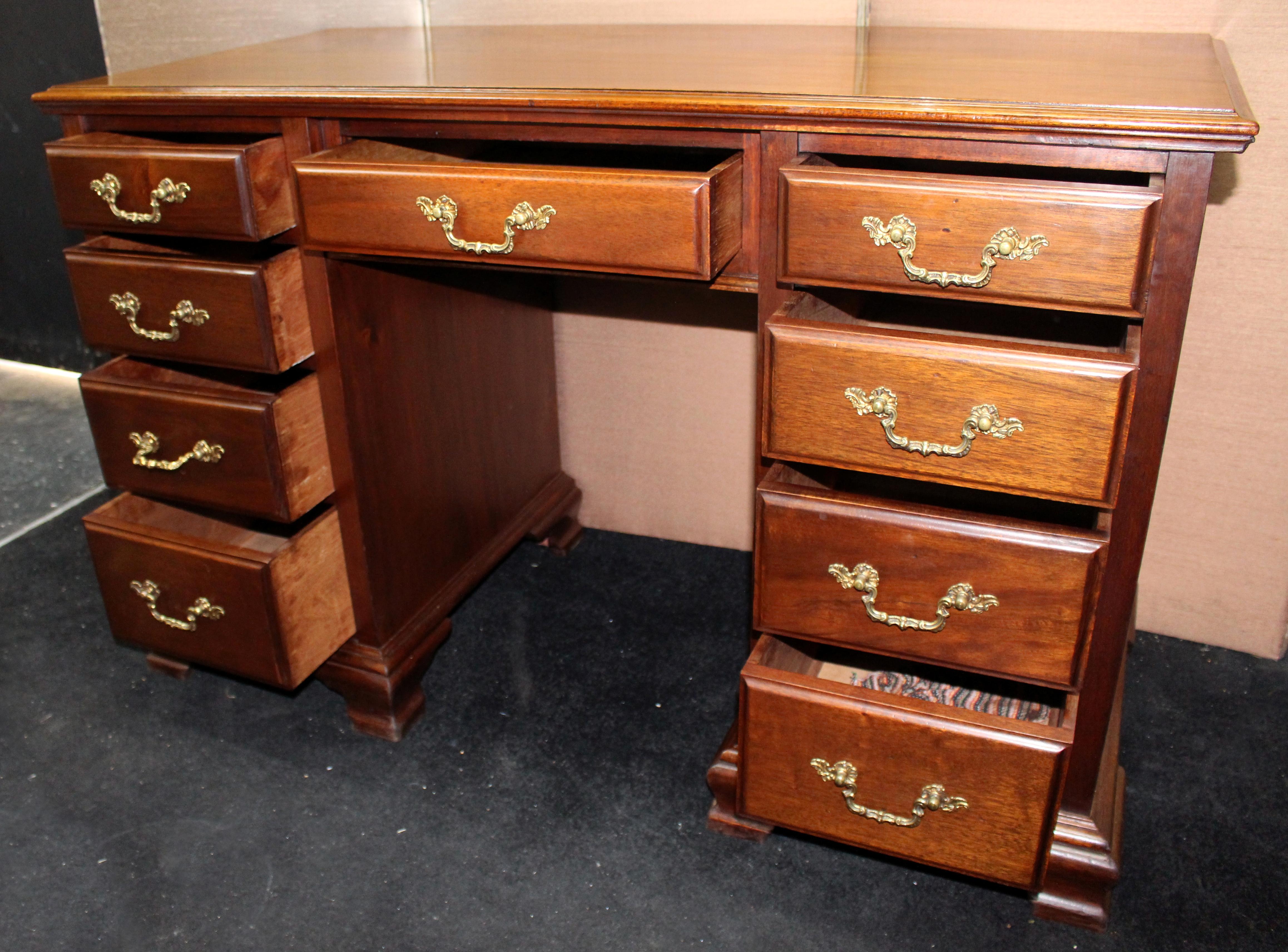 Quality Edwardian Walnut Pedestal Desk with Brass Handles For Sale 2