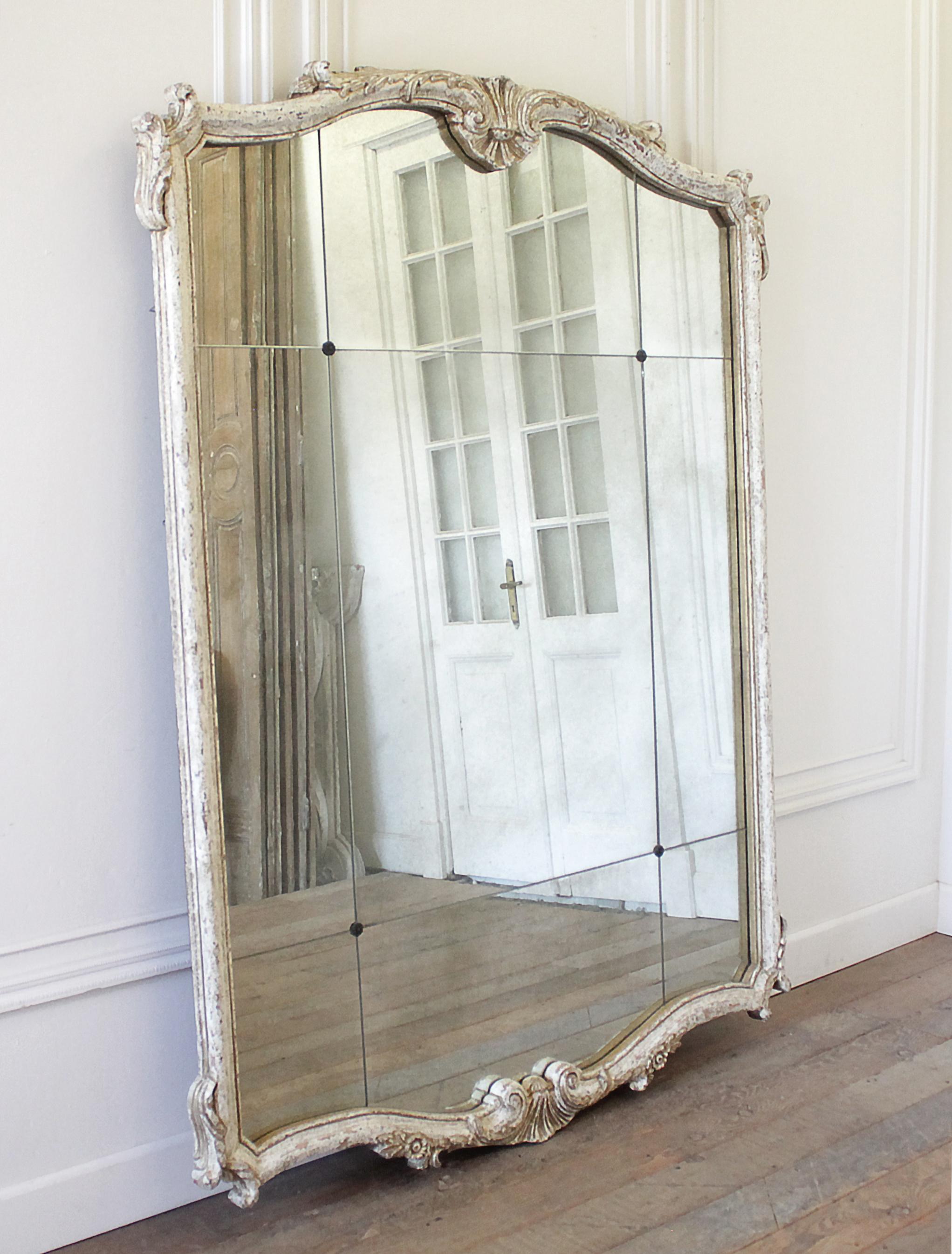 Vintage Decorative Mirror in Wood Frame 2