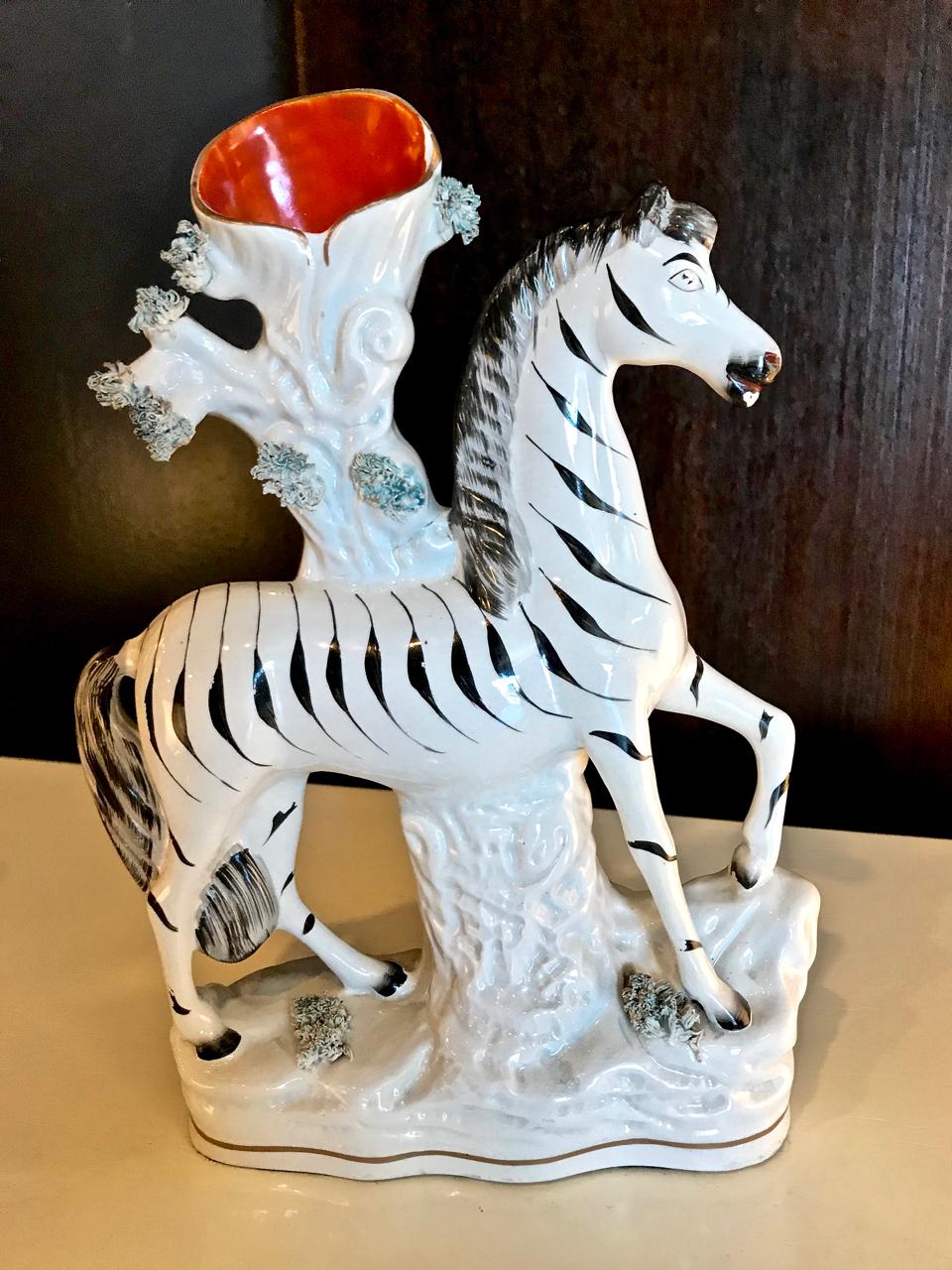 Pair of Staffordshire Zebra Spill Vases, circa 1880 In Good Condition In Pasadena, CA