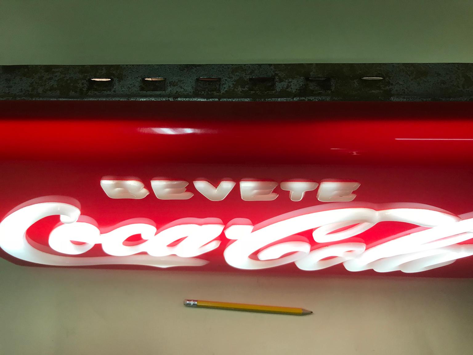 Mid-Century Modern 1960s Vintage Italian Bevete Coca-Cola 'Drink Coca-Cola' Illuminated Sign