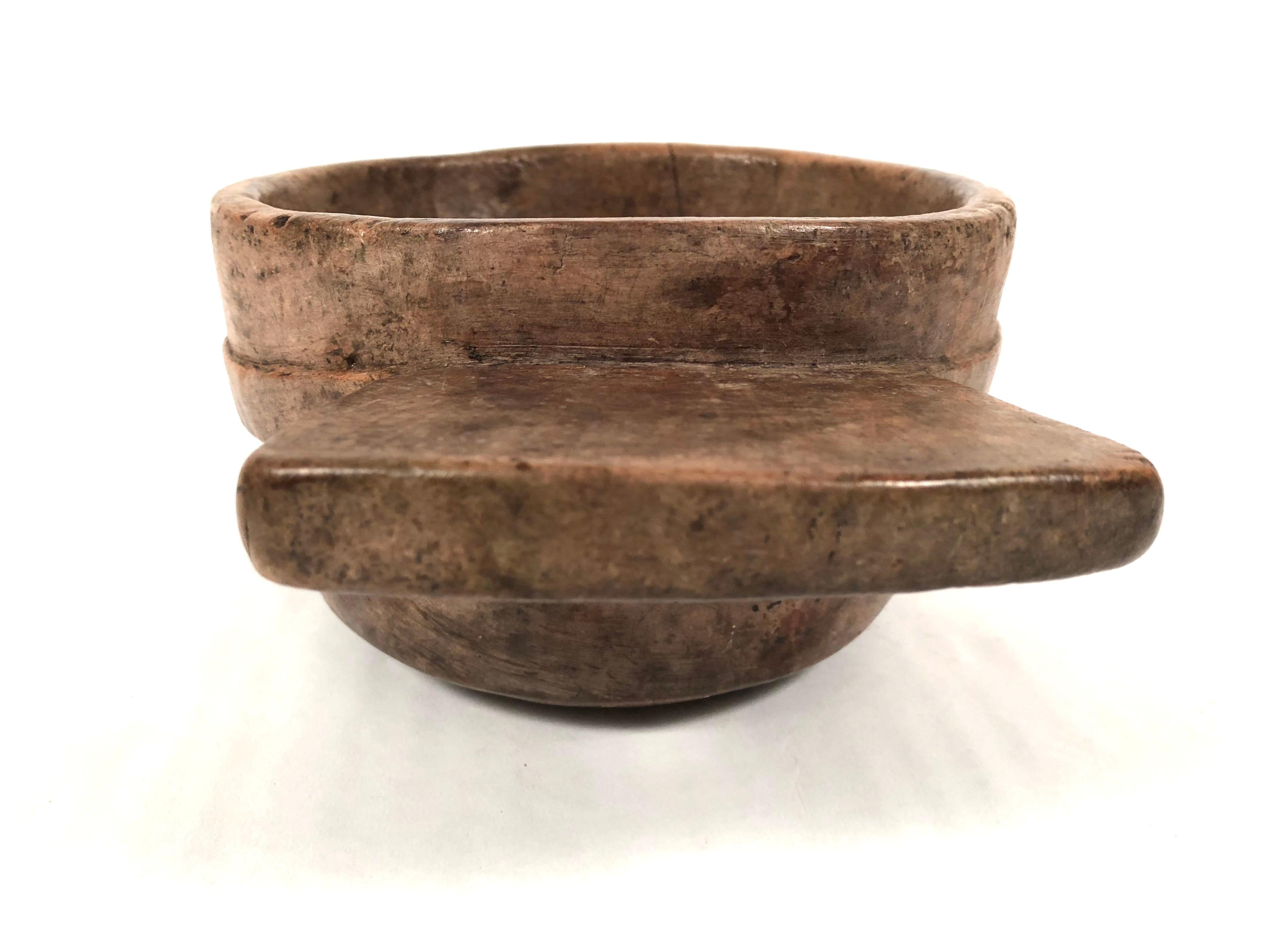 Early Primitive Carved Wood Bowl In Good Condition In Essex, MA