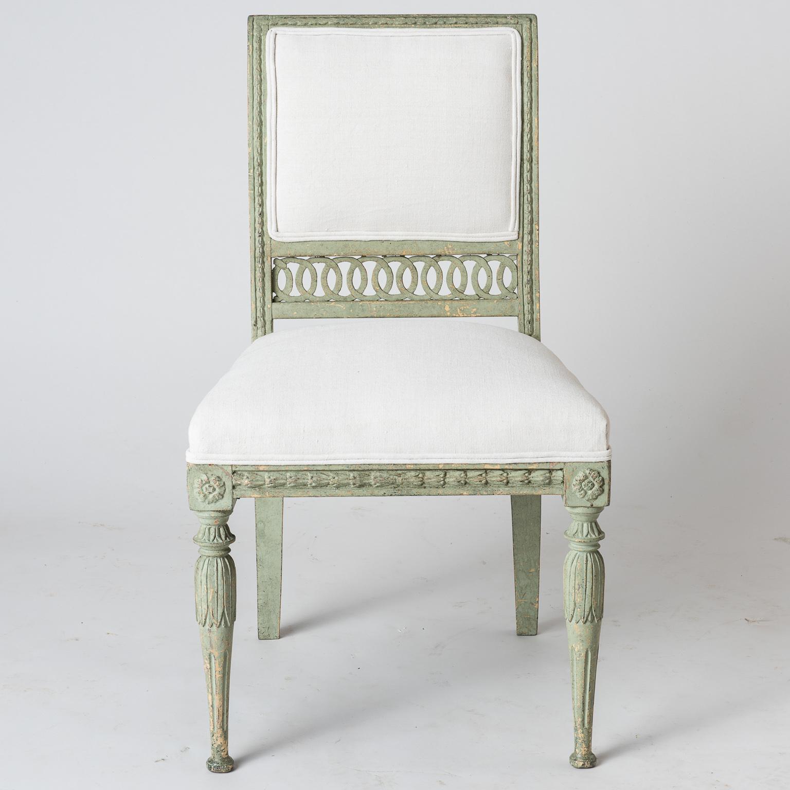 Pair of Swedish Gustavian Period Side Chairs in Old Green Paint, circa 1800 For Sale 2
