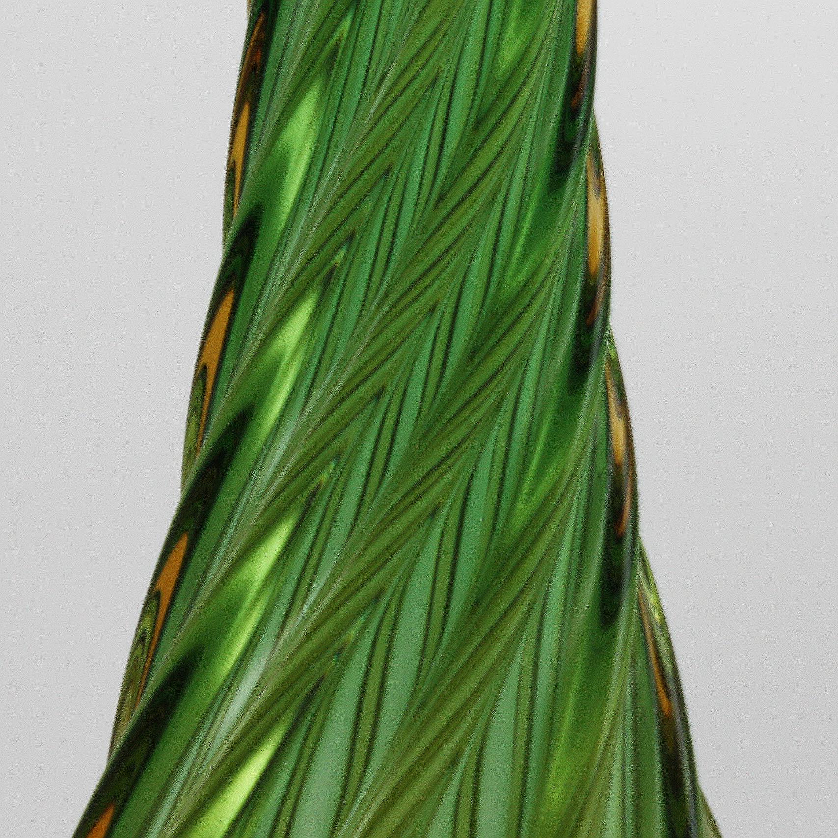 Mid-20th Century Green Twisted Murano Glass Vase, circa 1960