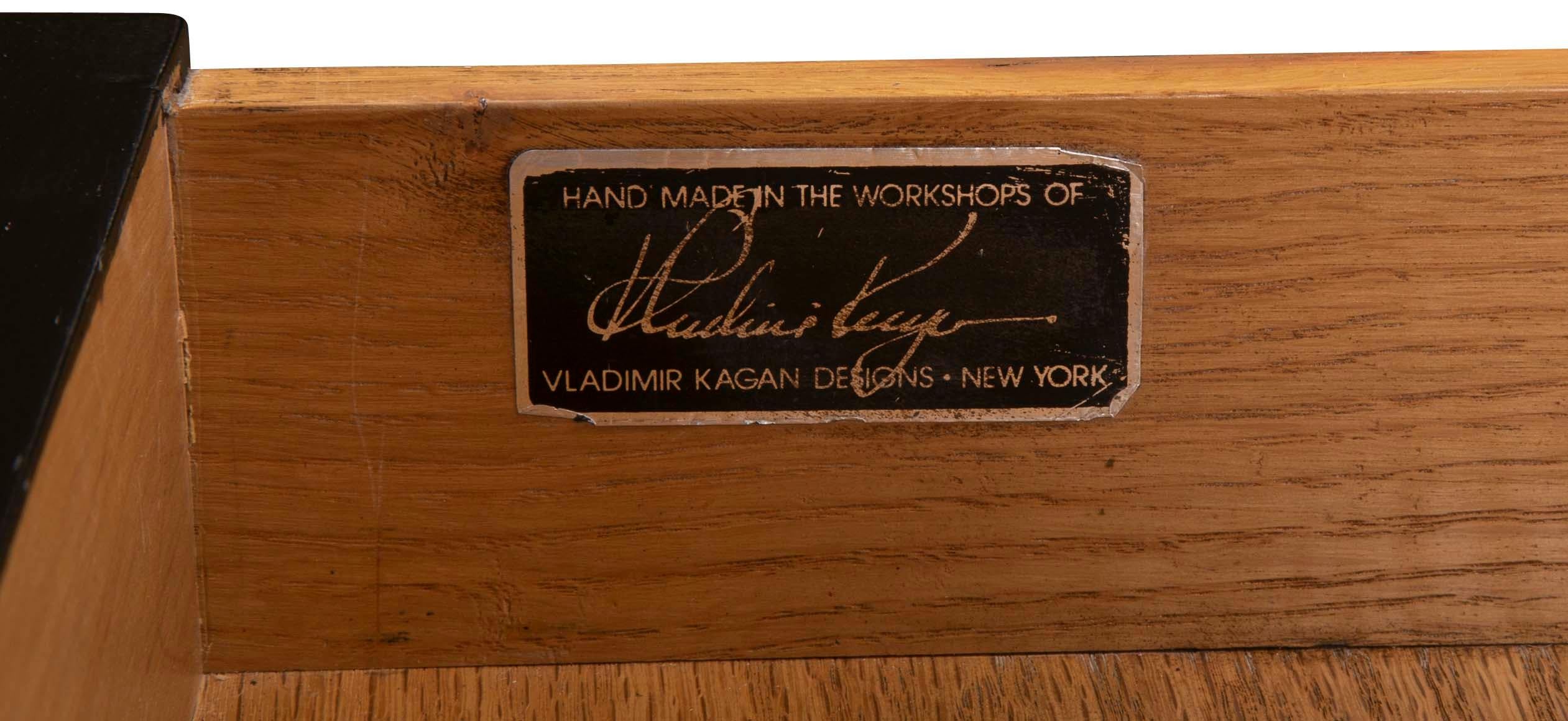 Large Vladimir Kagan Crescent Desk in Oak In Good Condition In Stamford, CT