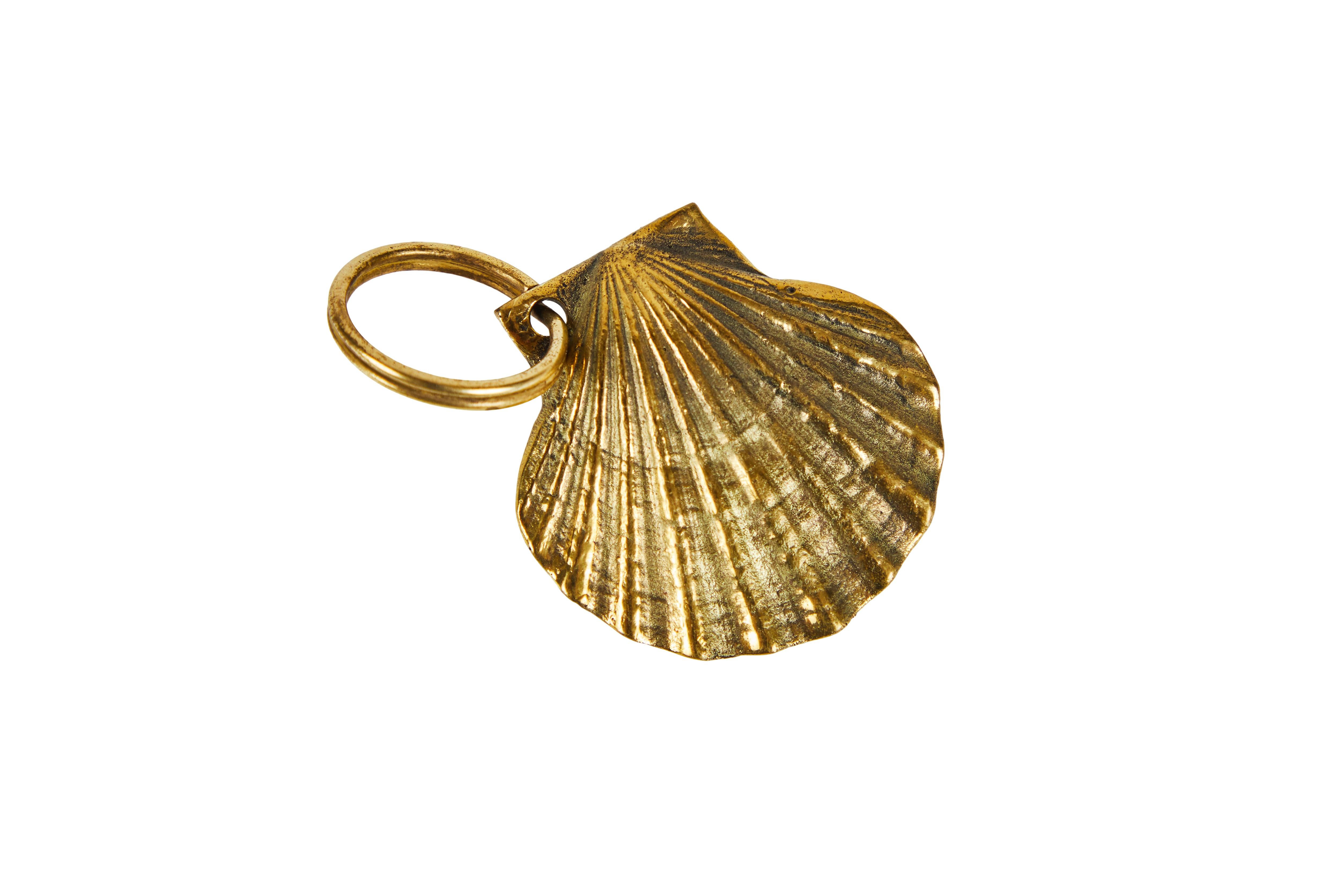 Carl Auböck Model #5734 'Hand' Brass Figurine Keyring In New Condition For Sale In Glendale, CA