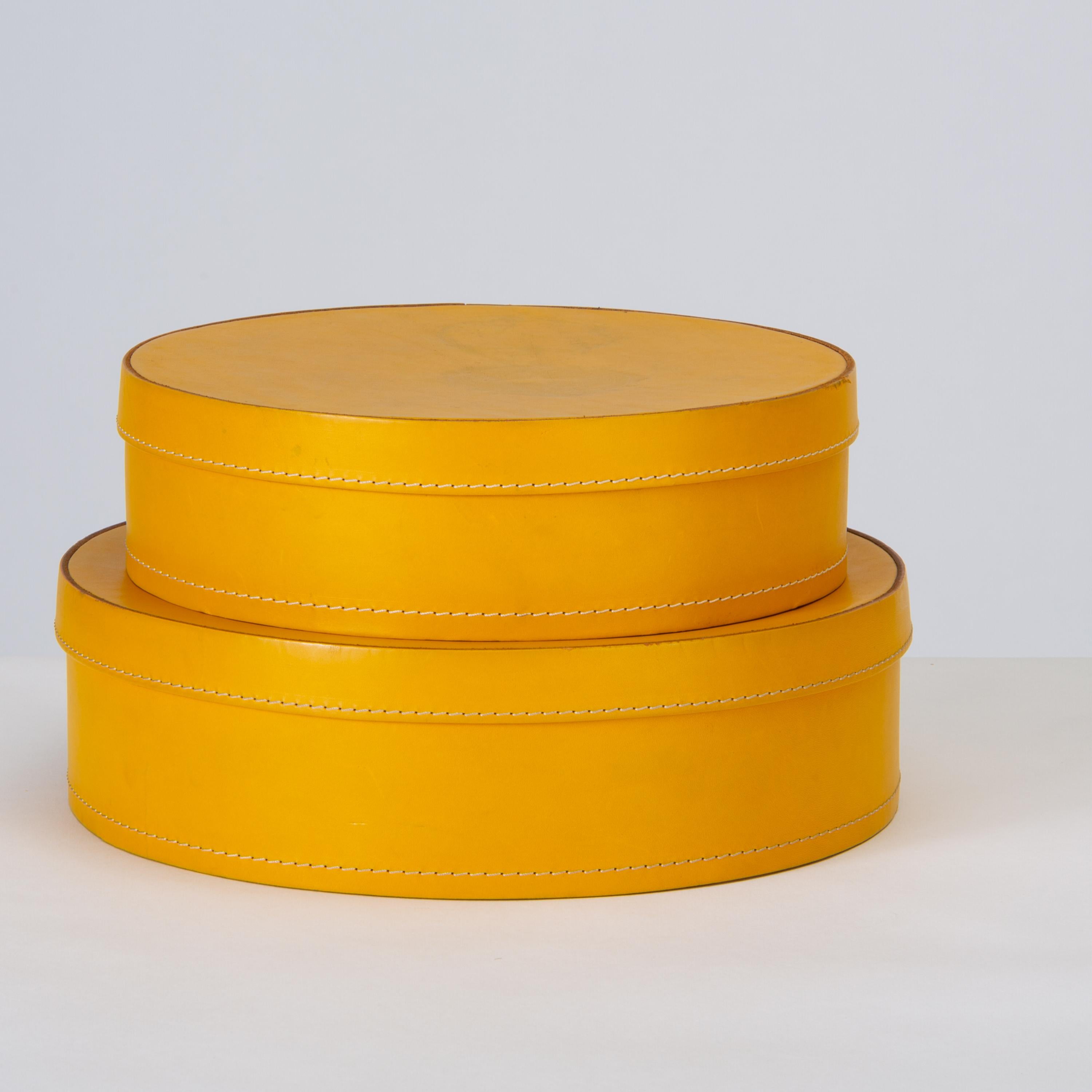 Late 20th Century Round Leather Nesting Boxes by Arte Cuoio & Triangolo