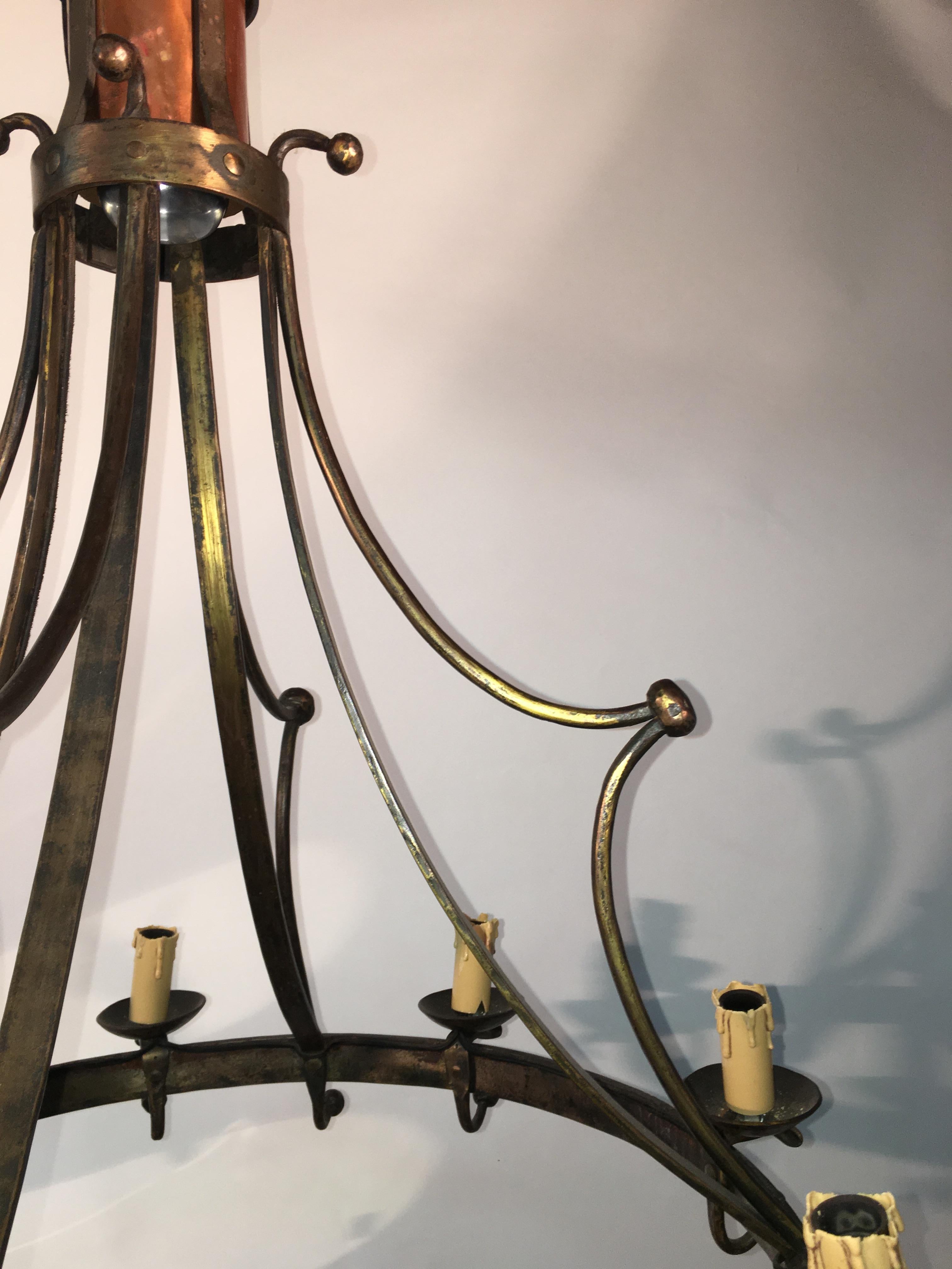 Large Neoclassical Style Chandelier, circa 1950 For Sale 1