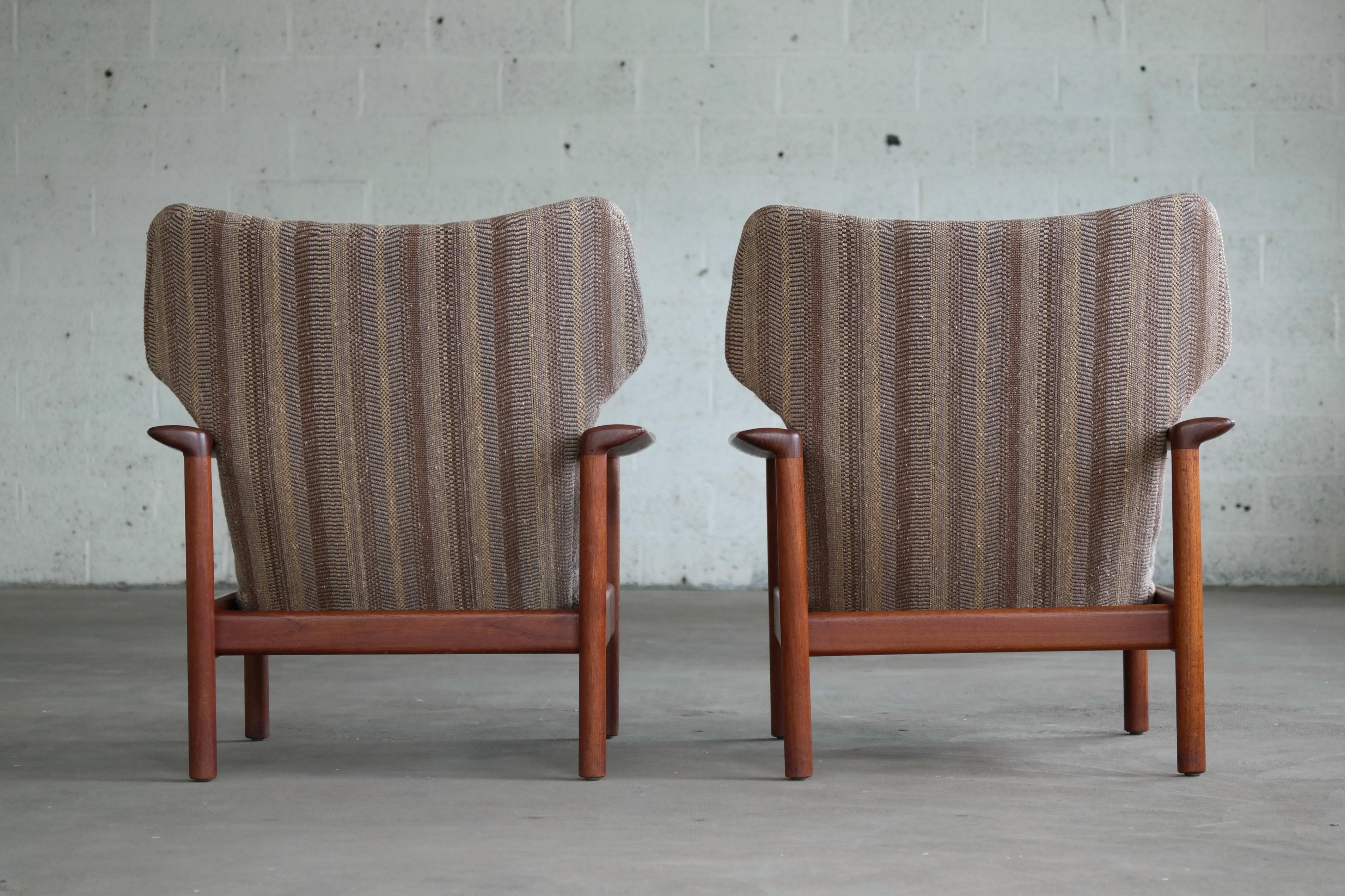 Pair of Danish Midcentury Easy Chairs in Teak 1