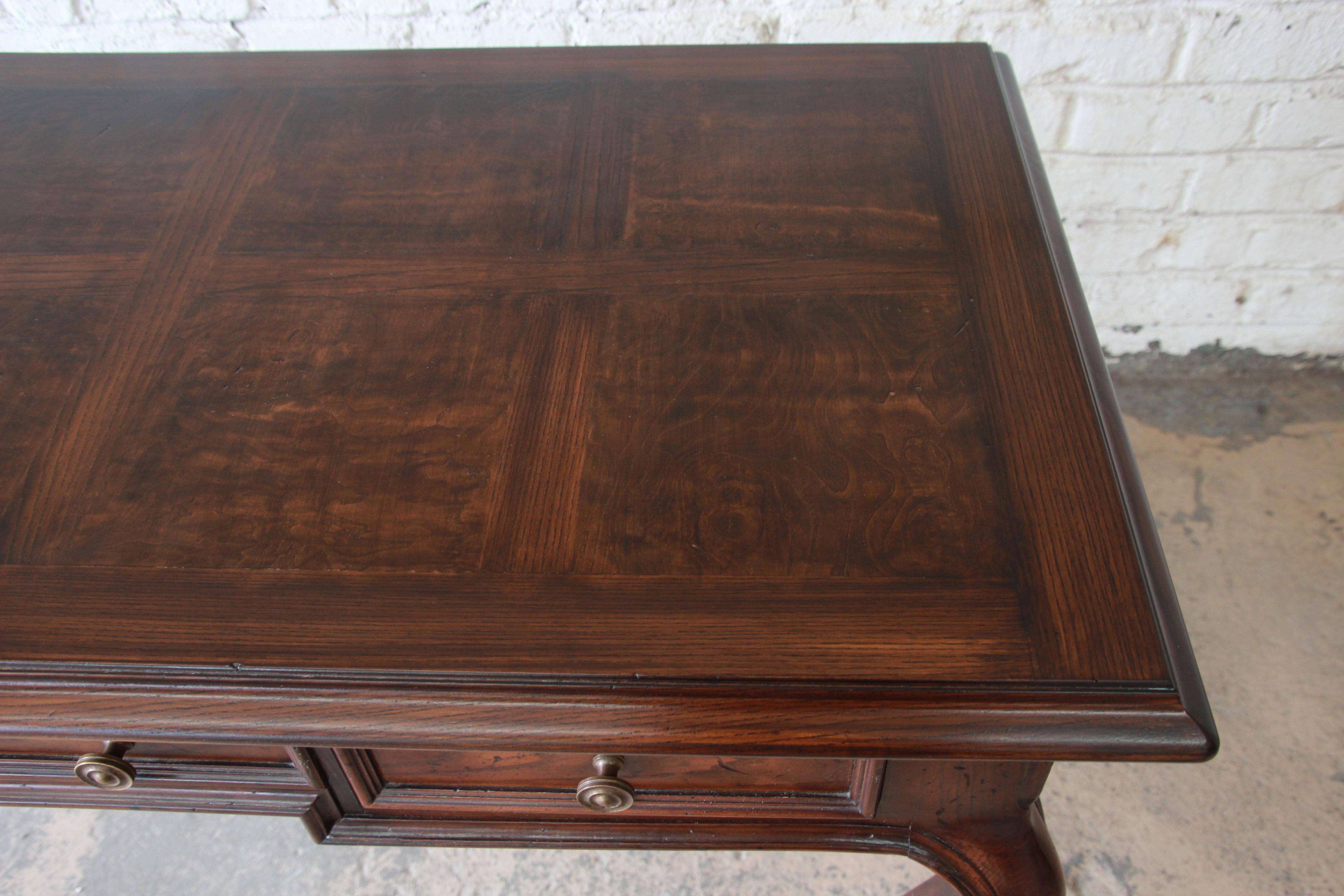 Henredon Burl Wood French Writing Desk In Good Condition In South Bend, IN