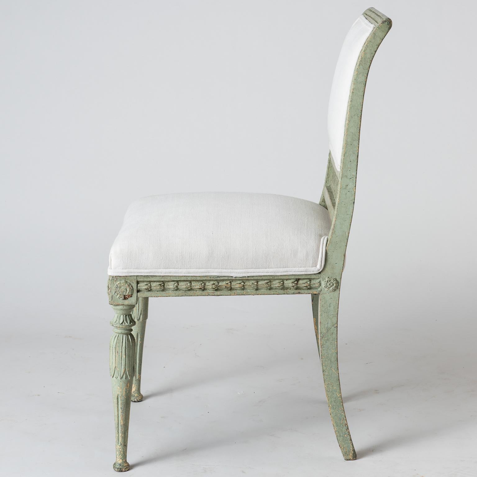 Pair of Swedish Gustavian Period Side Chairs in Old Green Paint, circa 1800 For Sale 3