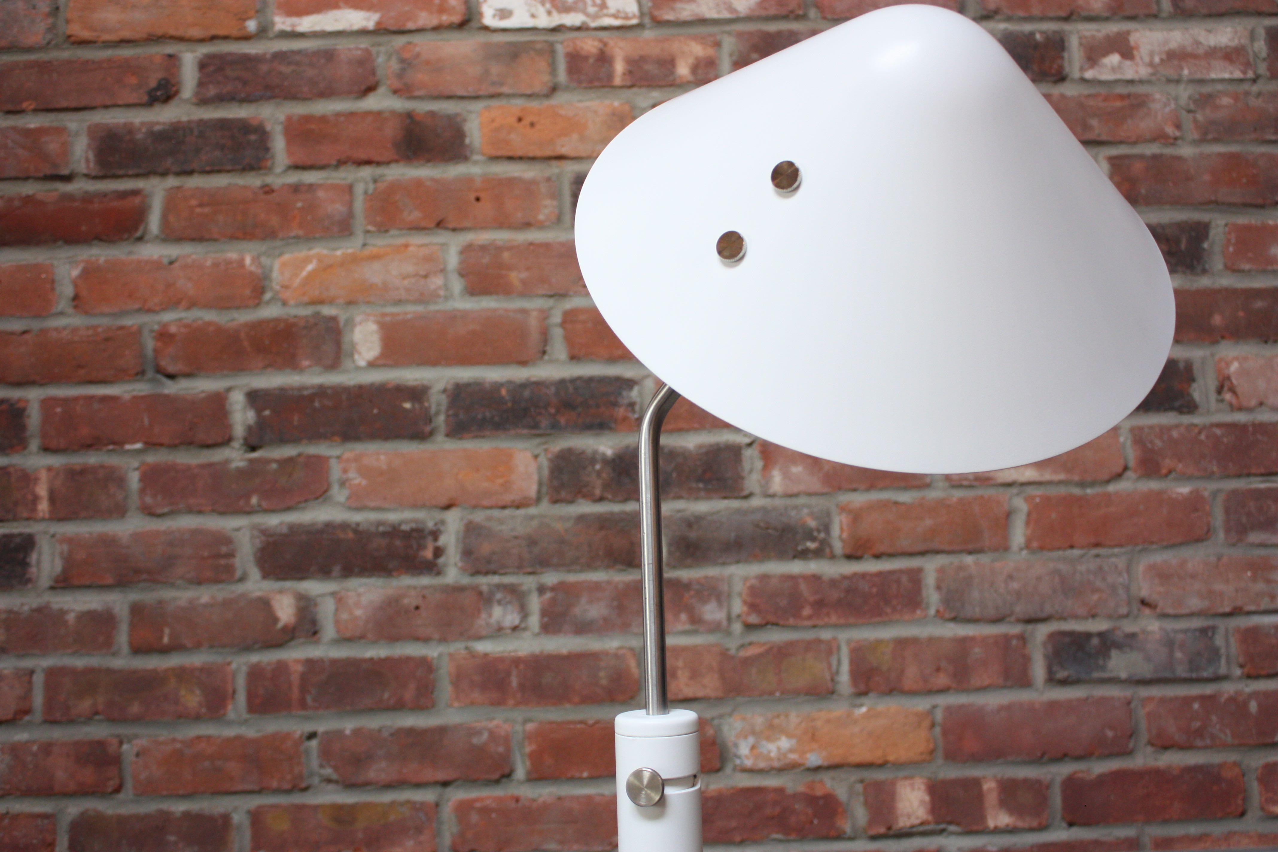 Acier Lampadaire Jrgen Gammelgaard en aluminium et chrome en vente