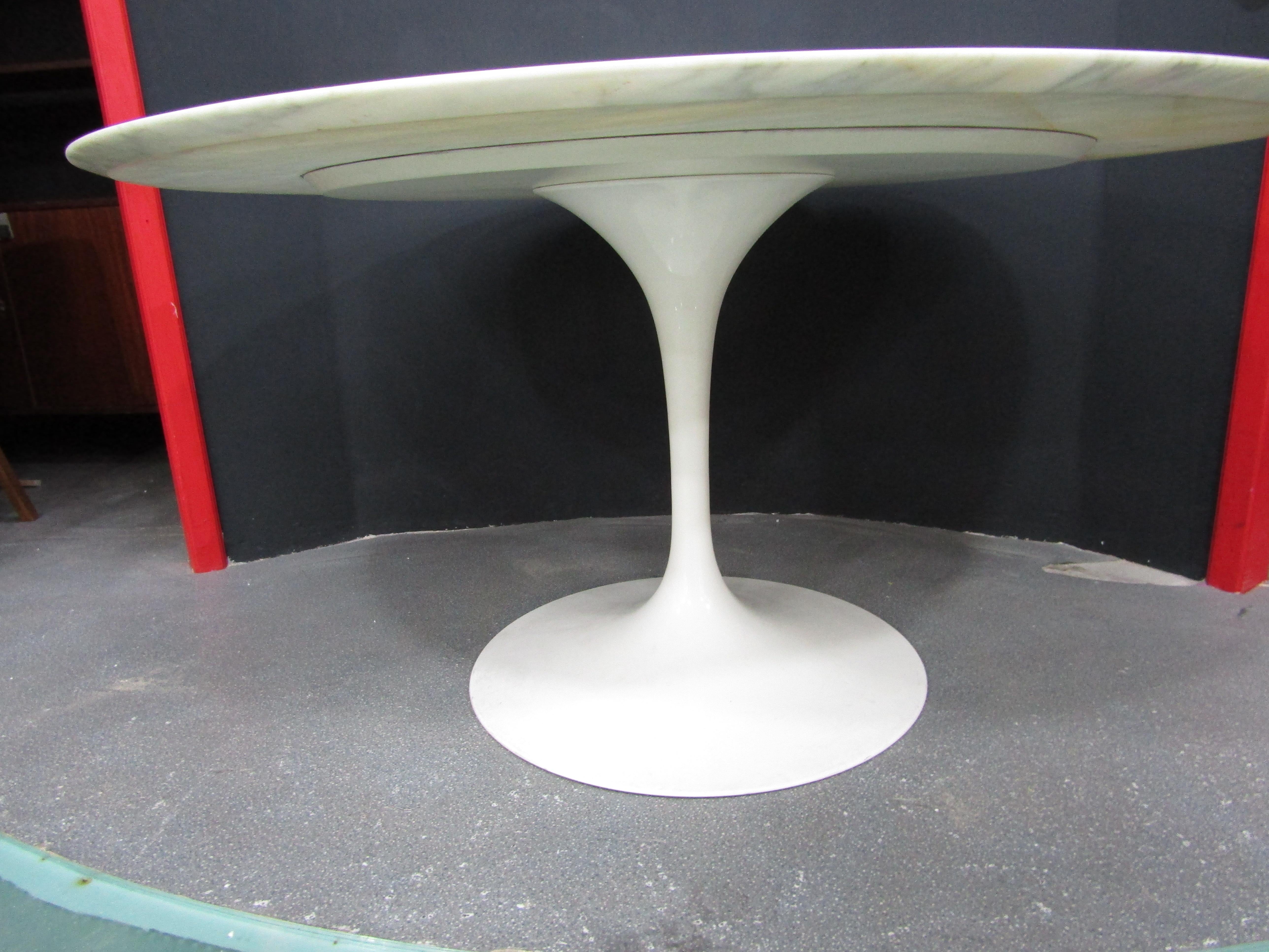 Marble Eero Saarinen Tulip Dining Table for Knoll International, 1960s