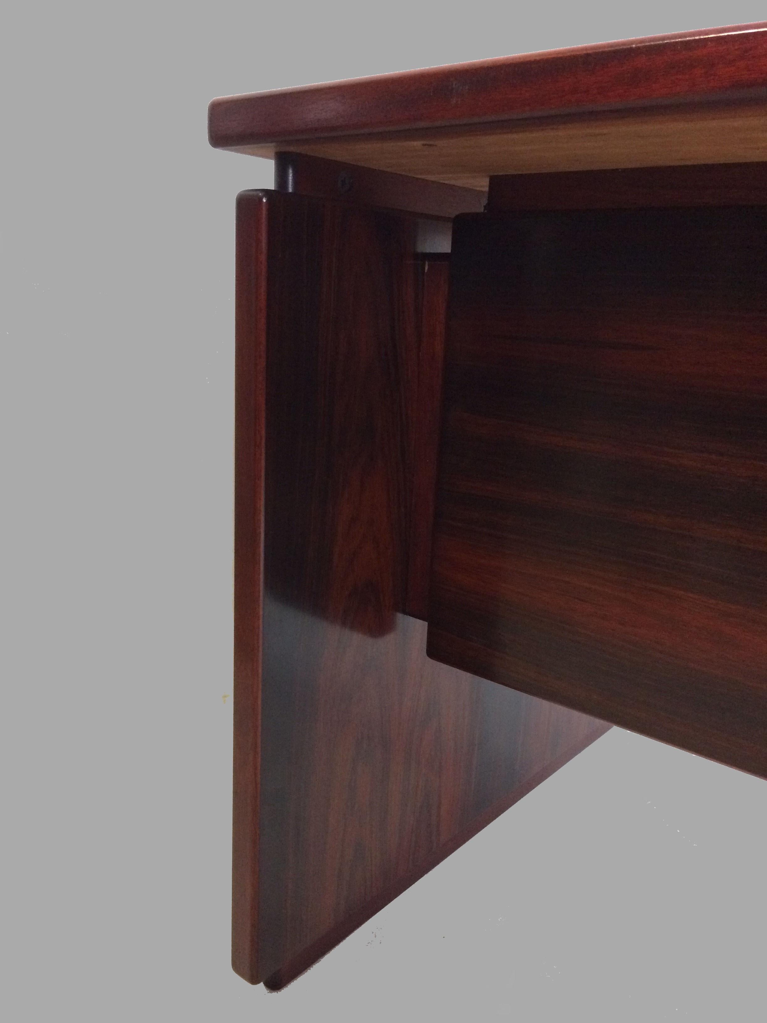 1990s Excecutive Desk in Rosewood by Bent Silberg for Bent Silberg Mobler 2