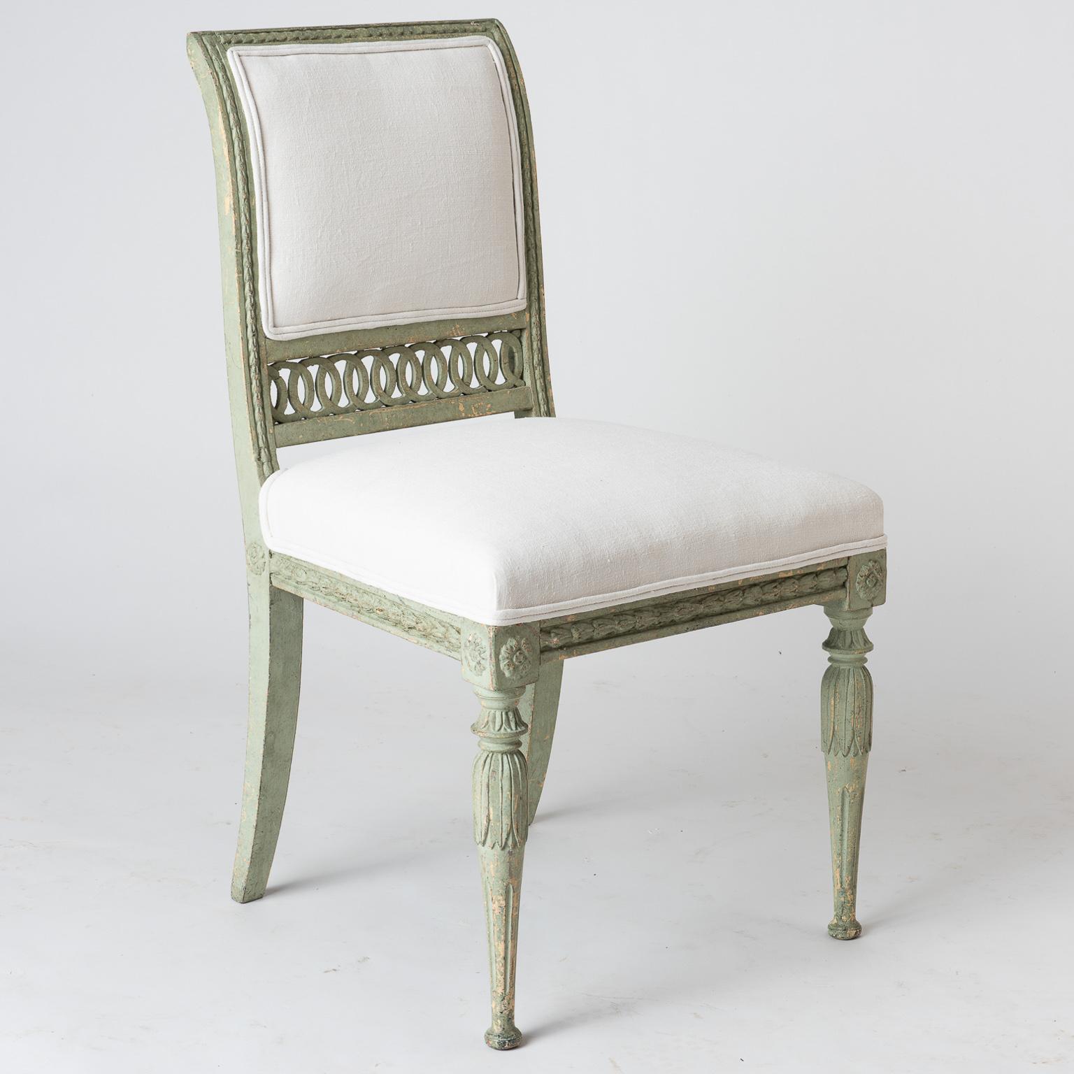 Pair of Swedish Gustavian Period Side Chairs in Old Green Paint, circa 1800 For Sale 4