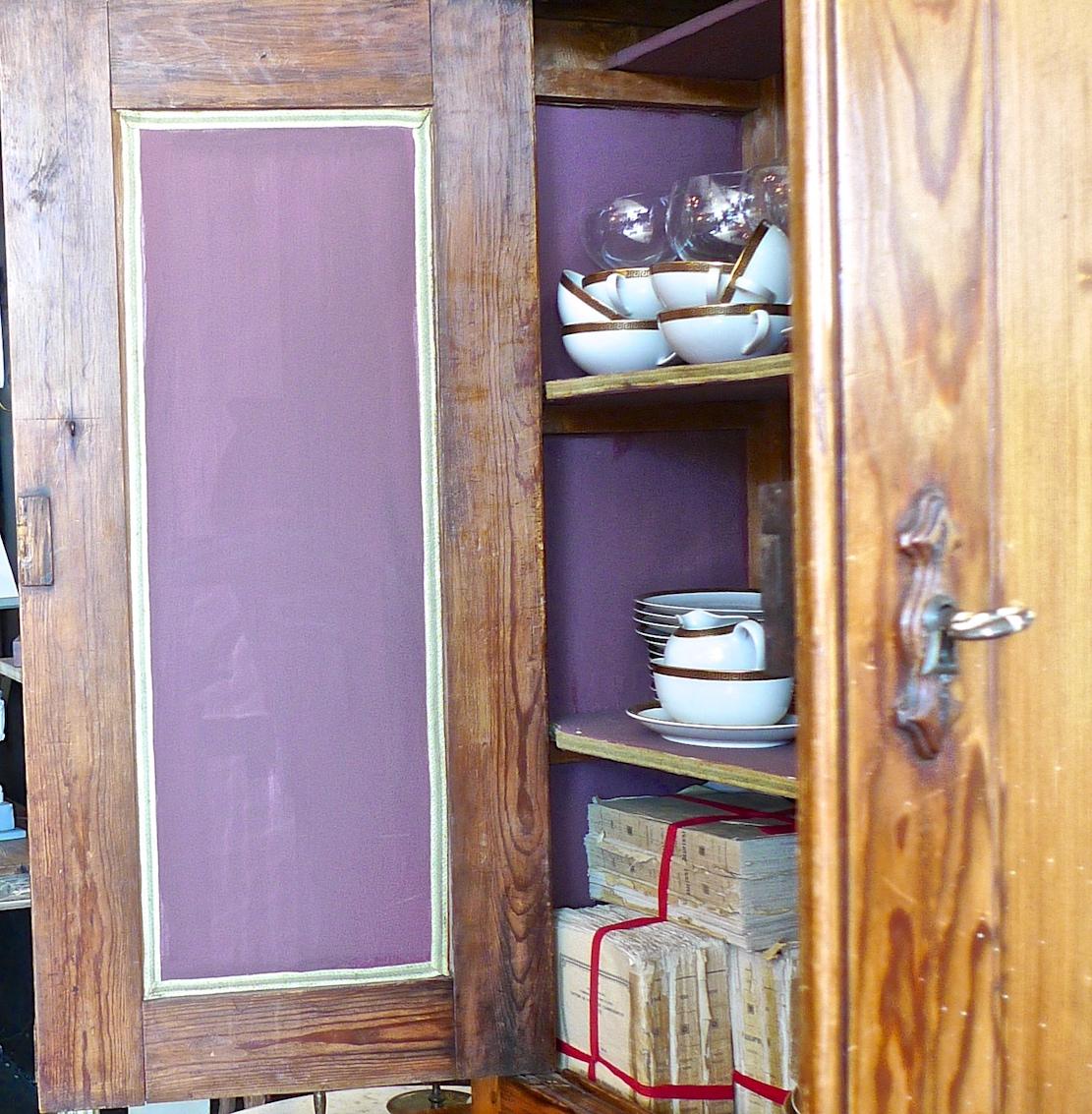 French XIX Stained Pinewood Linen Cupboard or Buffet 5