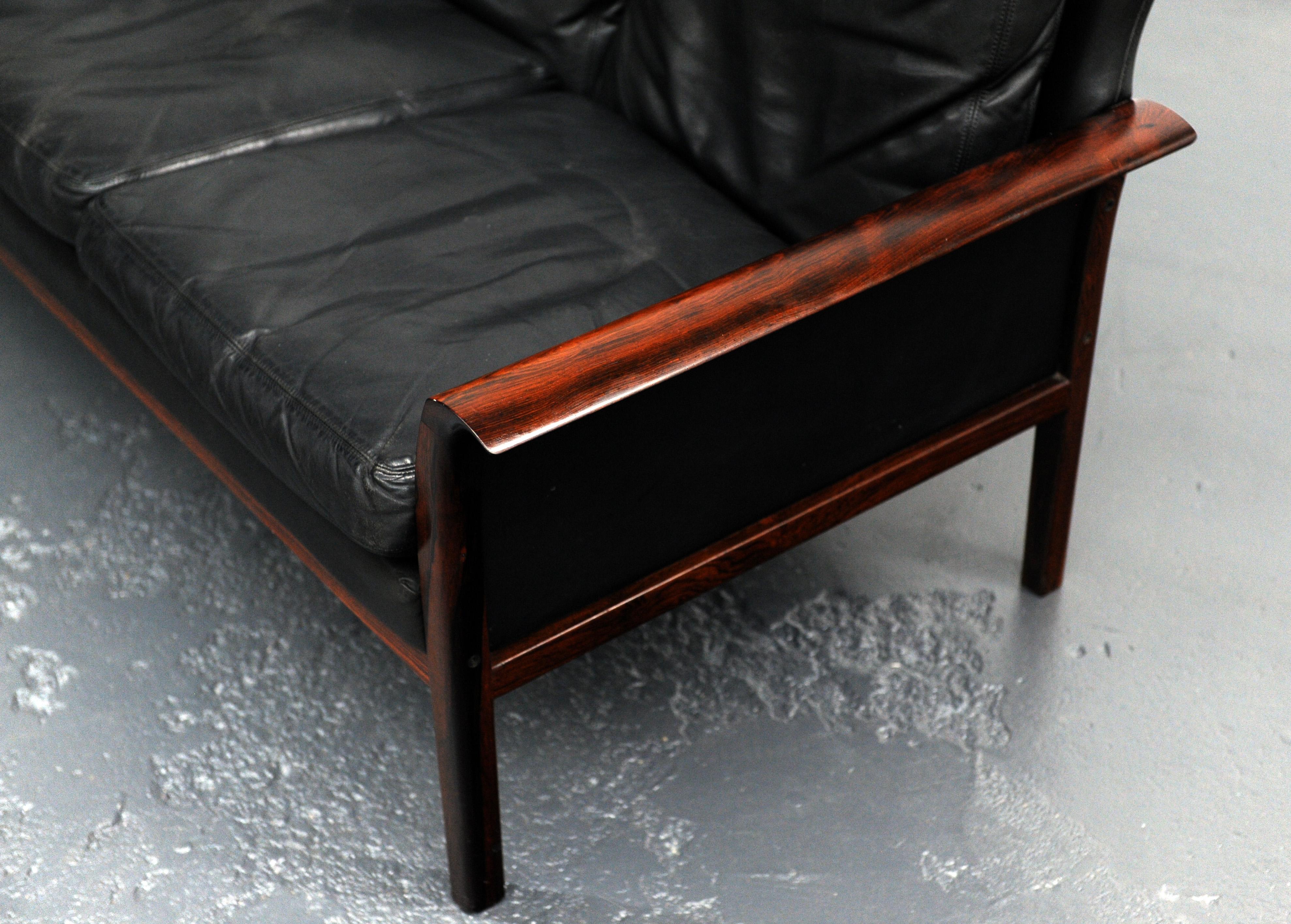 Four-Seat Sofa in Rosewood and Black Leather by Hans Olsen for Vatne, Norway 2