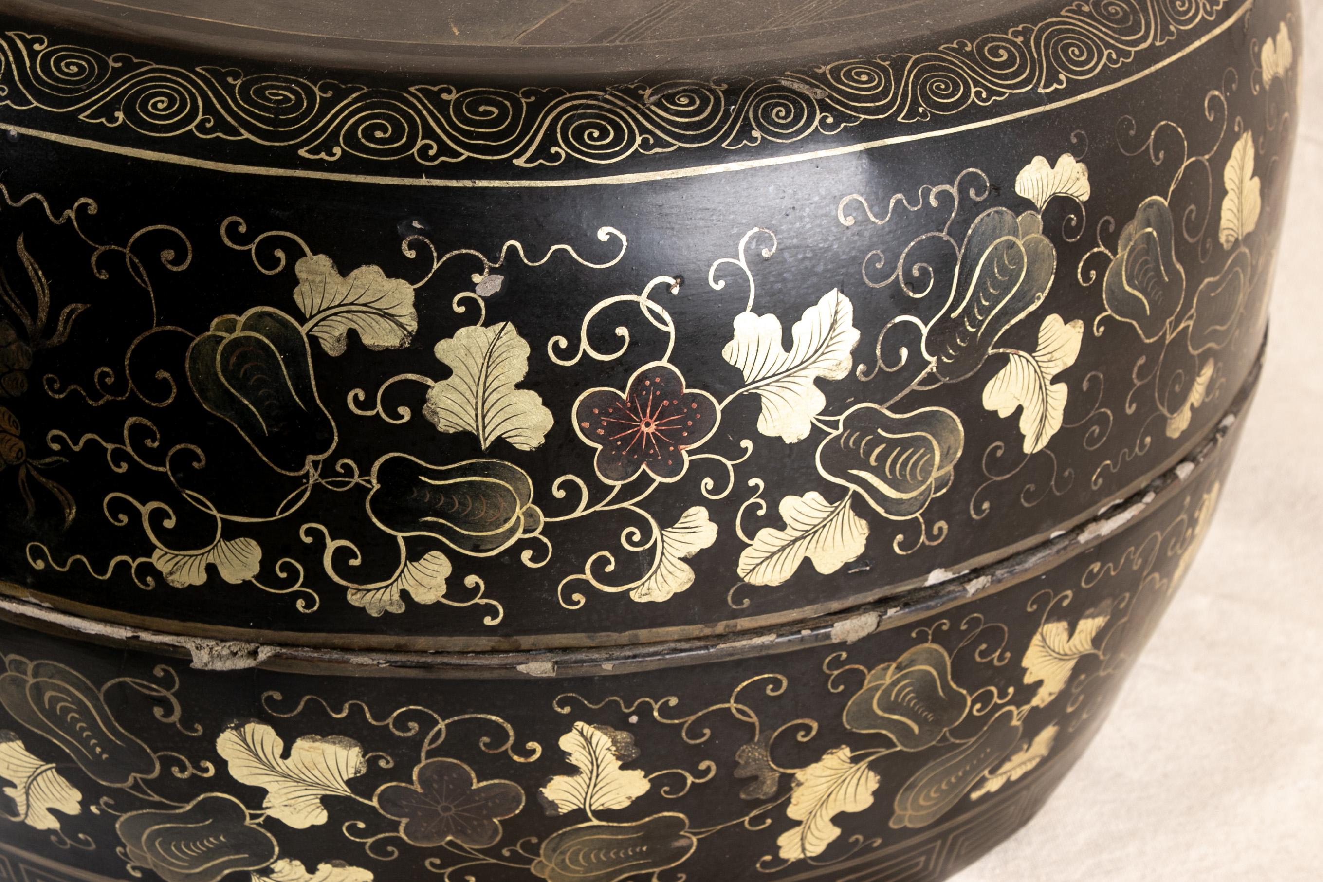 Large Antique Asian Lacquered and Decorated Box 3