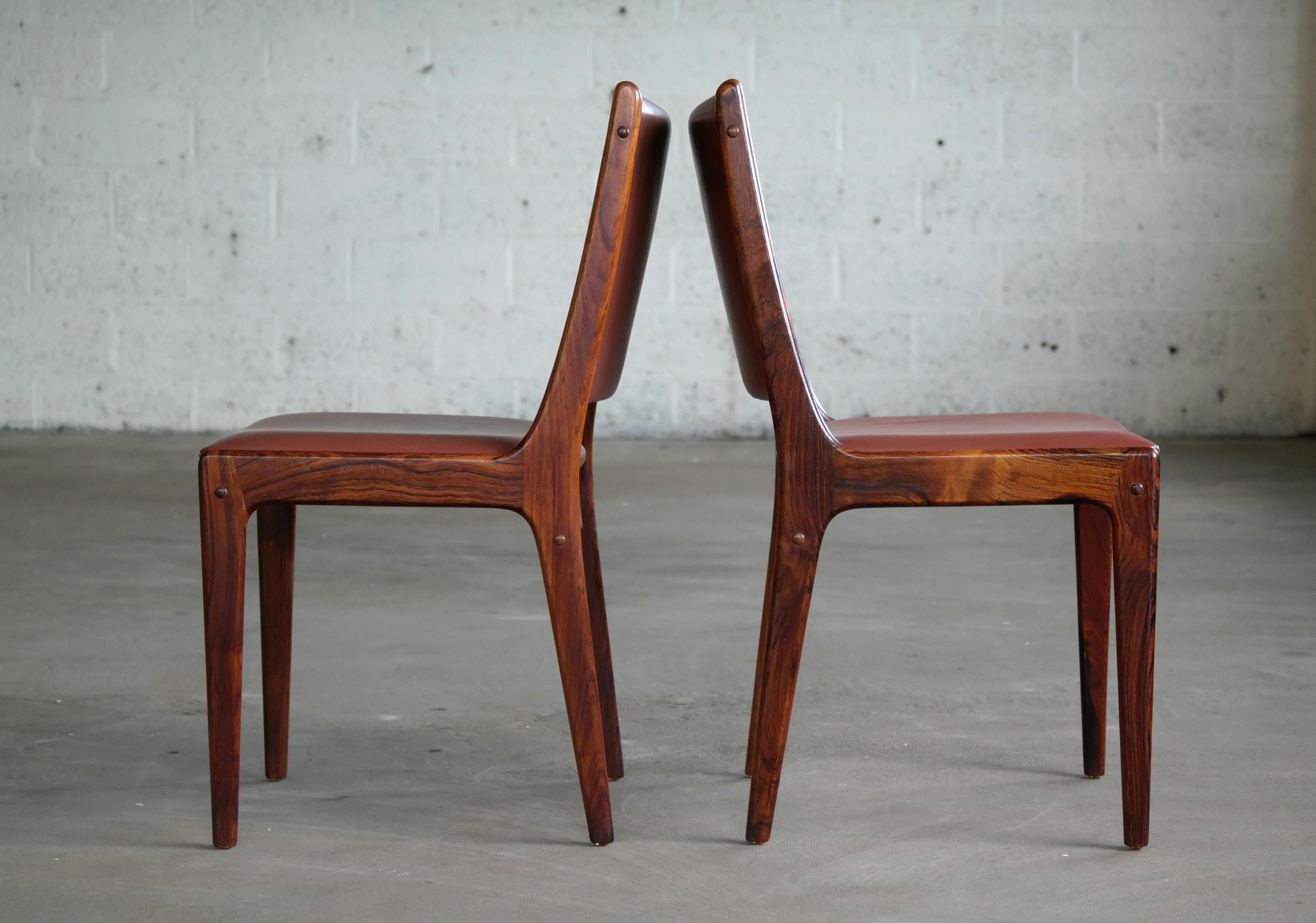 Set of Six Danish Dining Chairs in Rosewood and Leather by Johannes Andersen 4