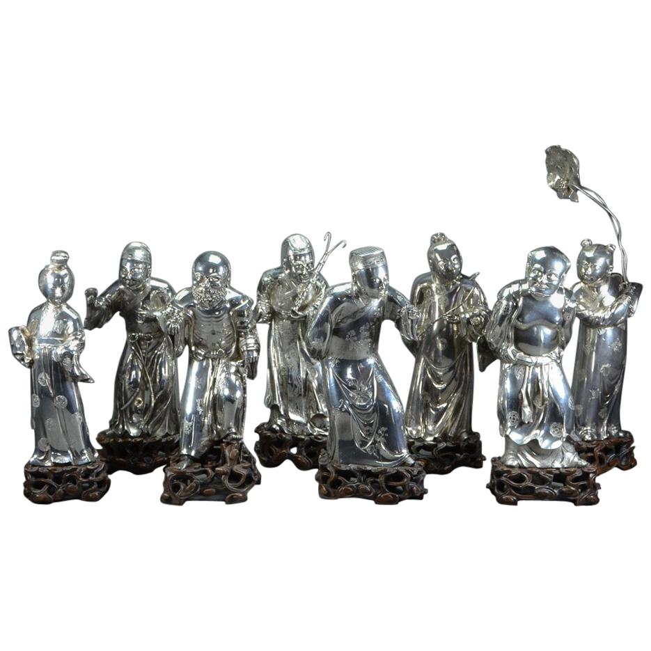 Figures en argent de huit immortels Yangqinghe Jiuji portant les marques de la fin de la dynastie Qing en vente