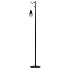 Artemide Vigo Floor Light in nero di David Chipperfield