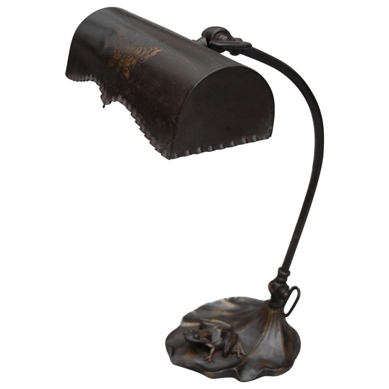 Highly Decorative & Artistic Table Desk Lamp w Bronze Frog Sculpture & Butterfly