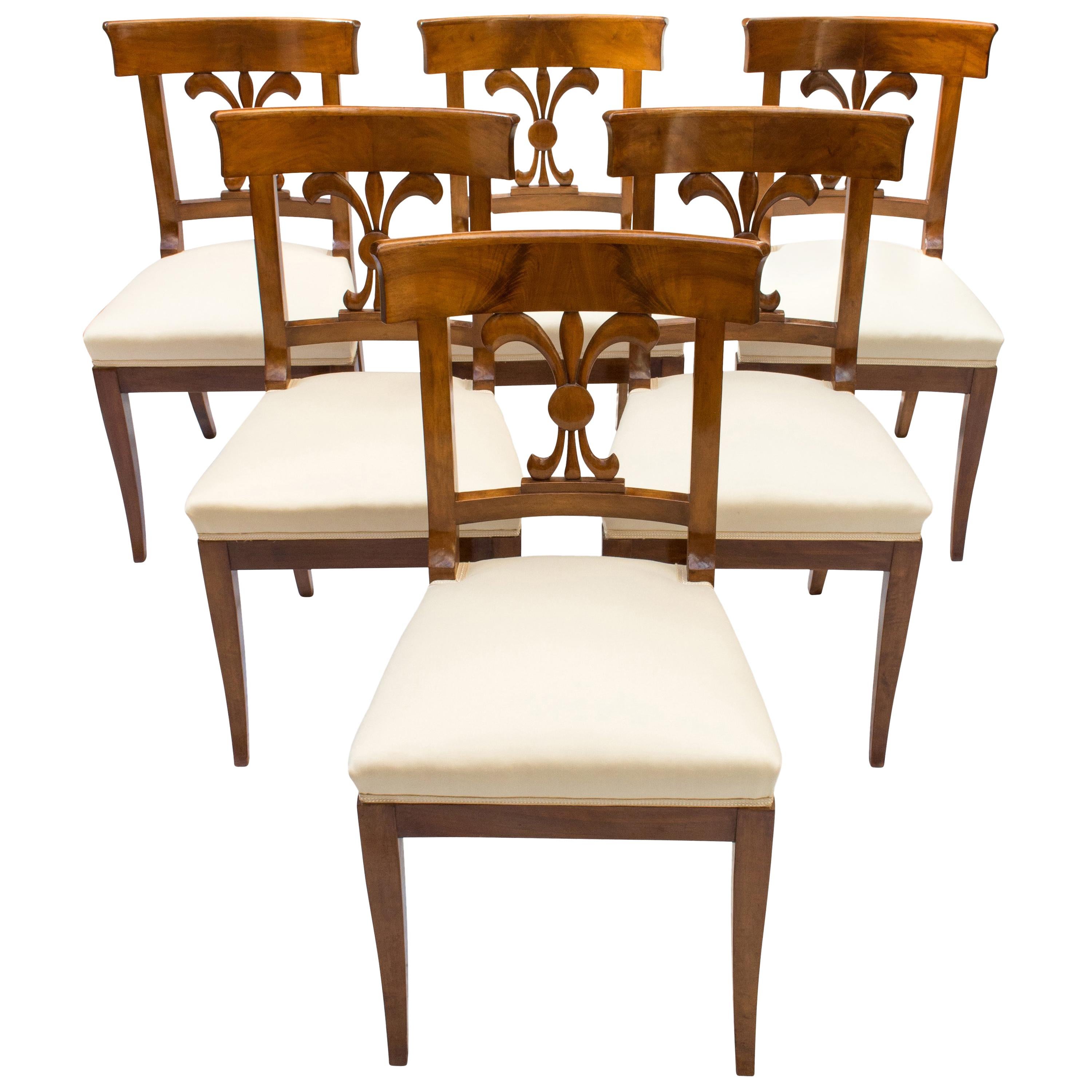 19th Century, Set of Six Solid Walnut Biedermeier Chairs